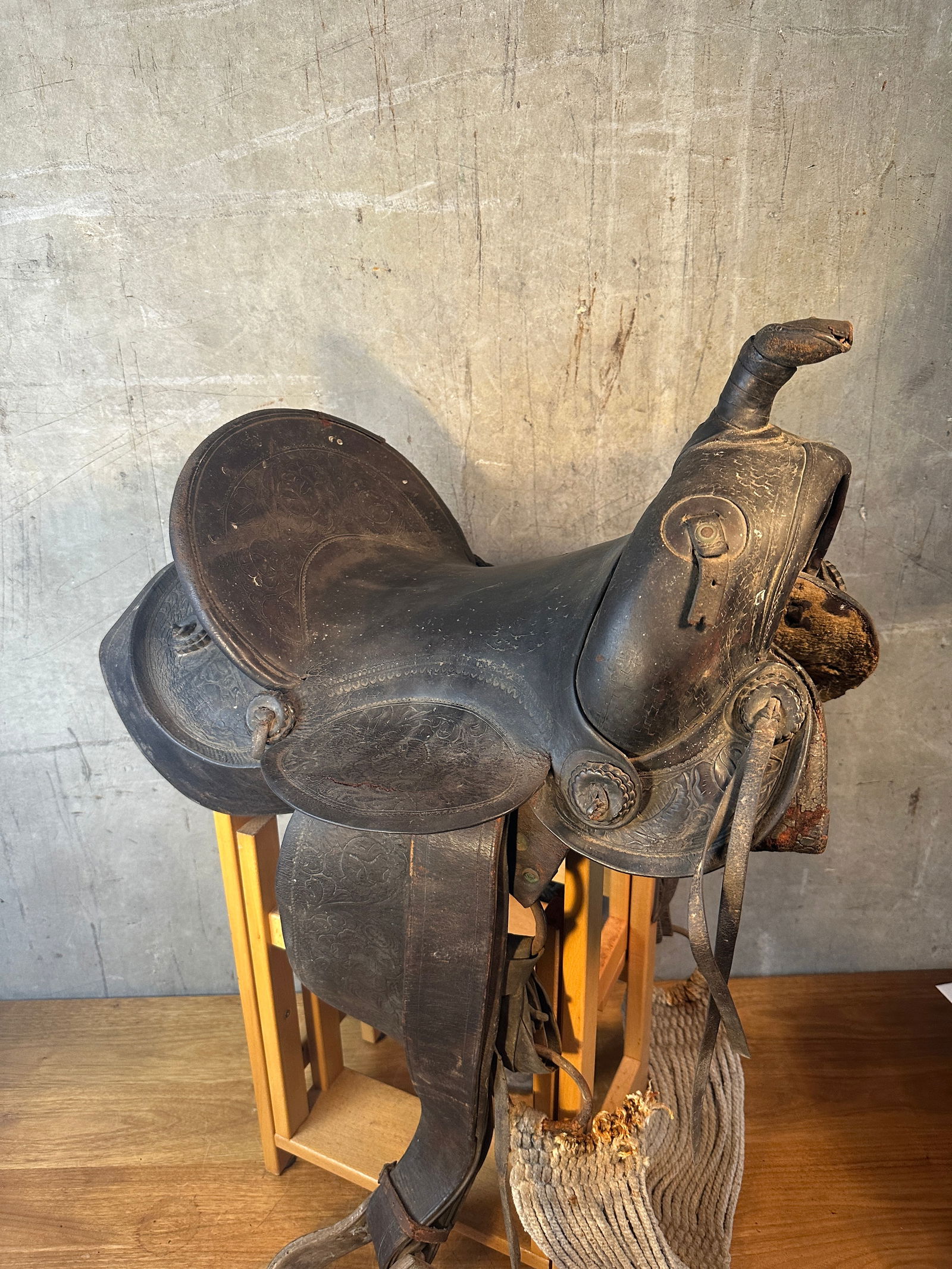 Vintage Western Horse Saddle Leather Tooled Floral Design 14" Seat "Blain" Marked - 6