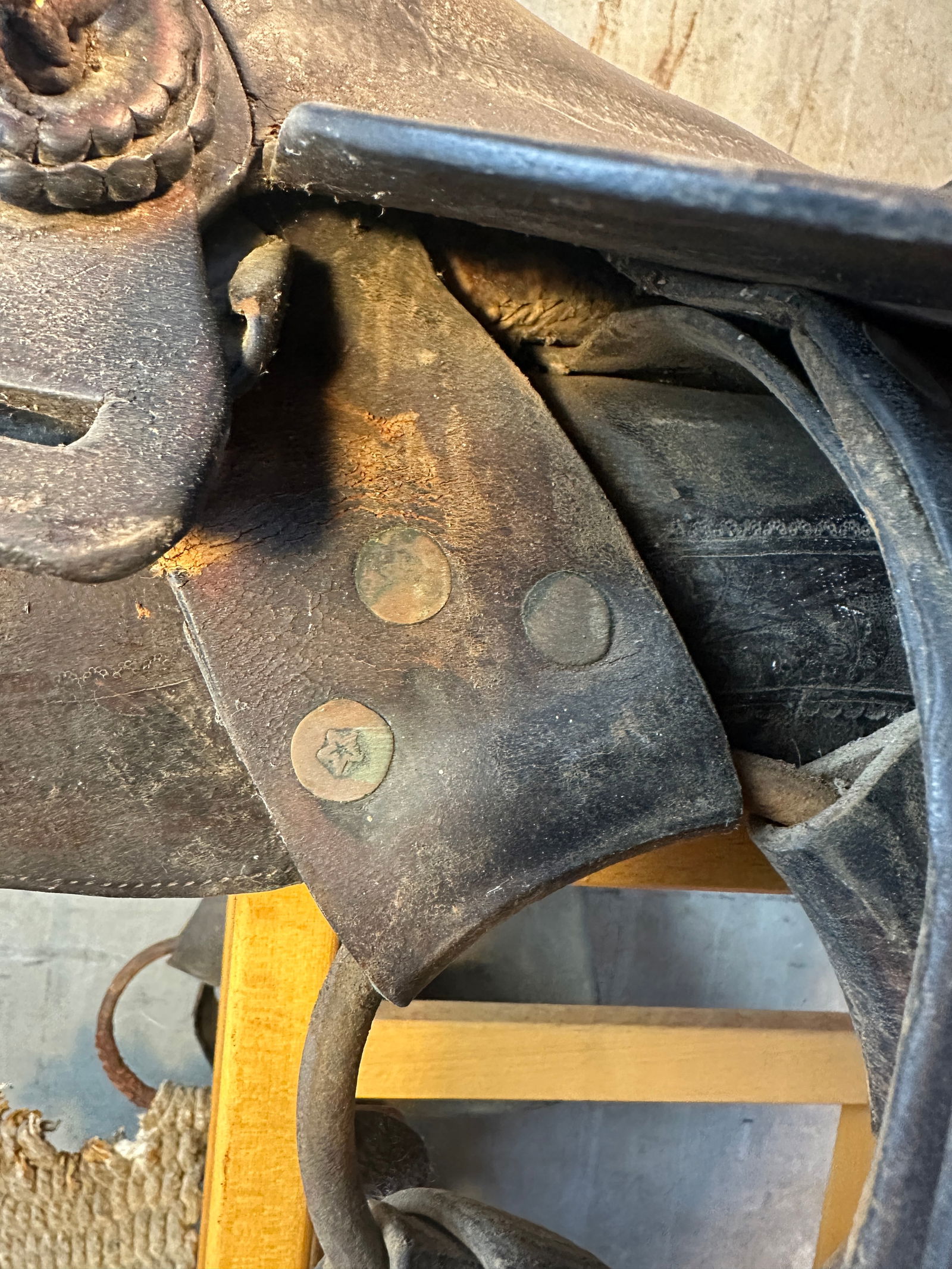 Vintage Western Horse Saddle Leather Tooled Floral Design 14" Seat "Blain" Marked - 8