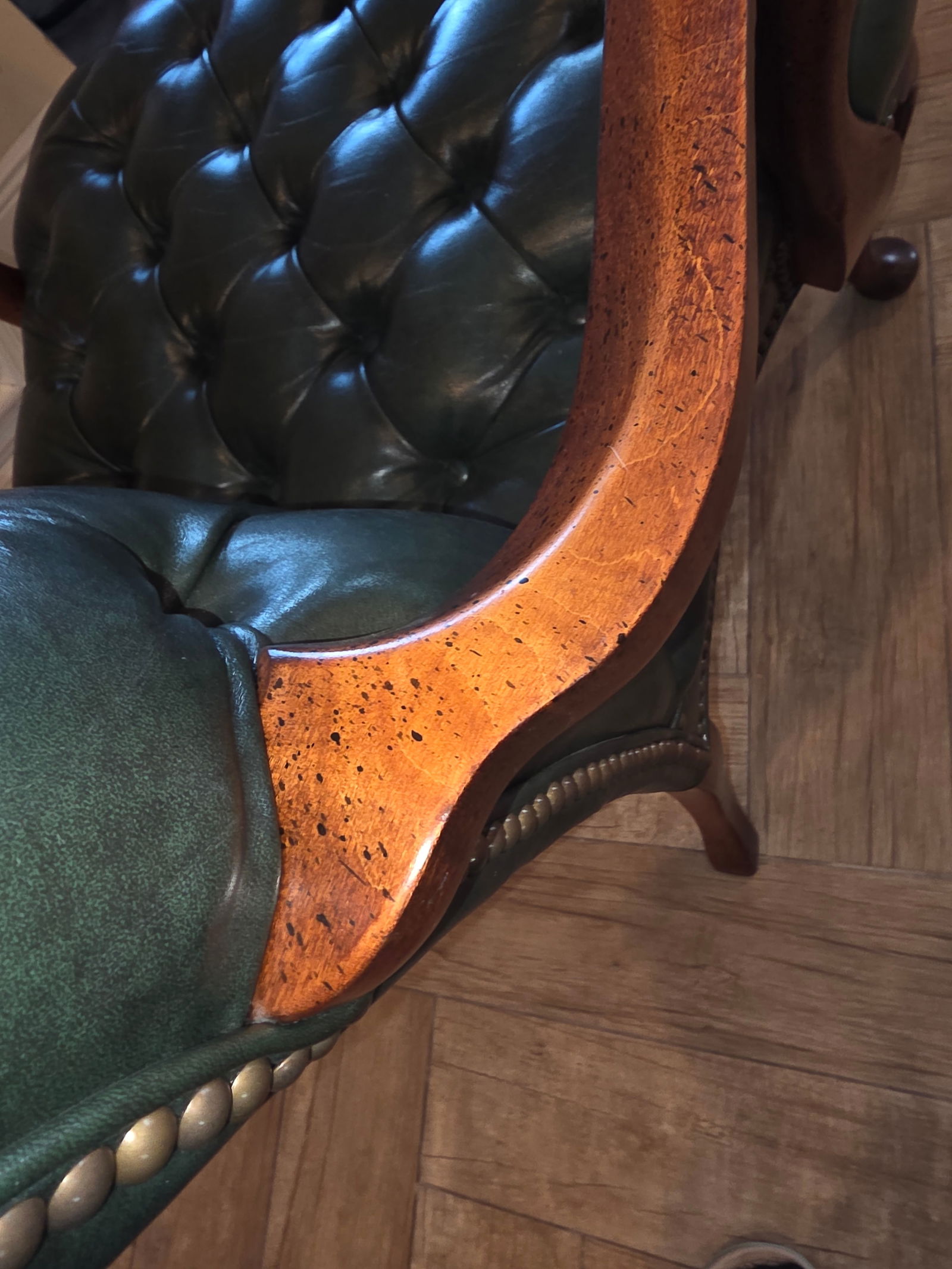 Vintage Fully Tufted Green Leather Gooseneck Chair - 3