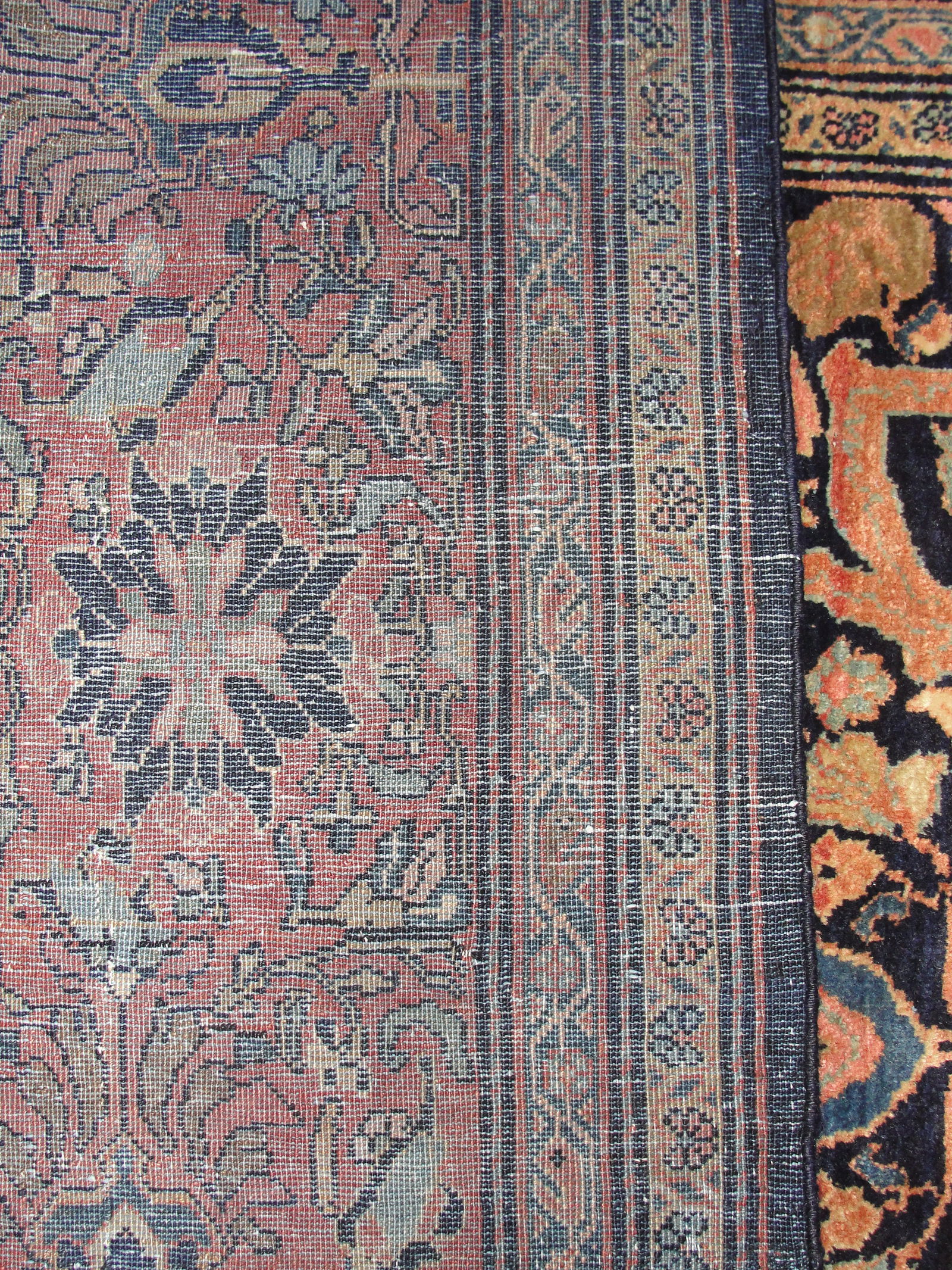 Antique Persian Feraghan Sarouk, the Most Unusual - 2