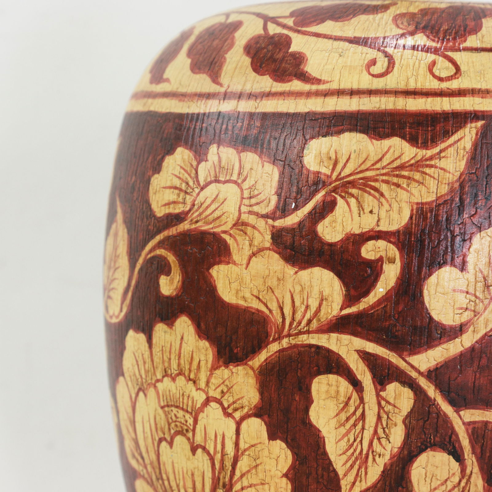 Vintage Hand Painted Brown and Cream Floral Ceramic Table Lamp With Peony Motif and Wood Base - 10