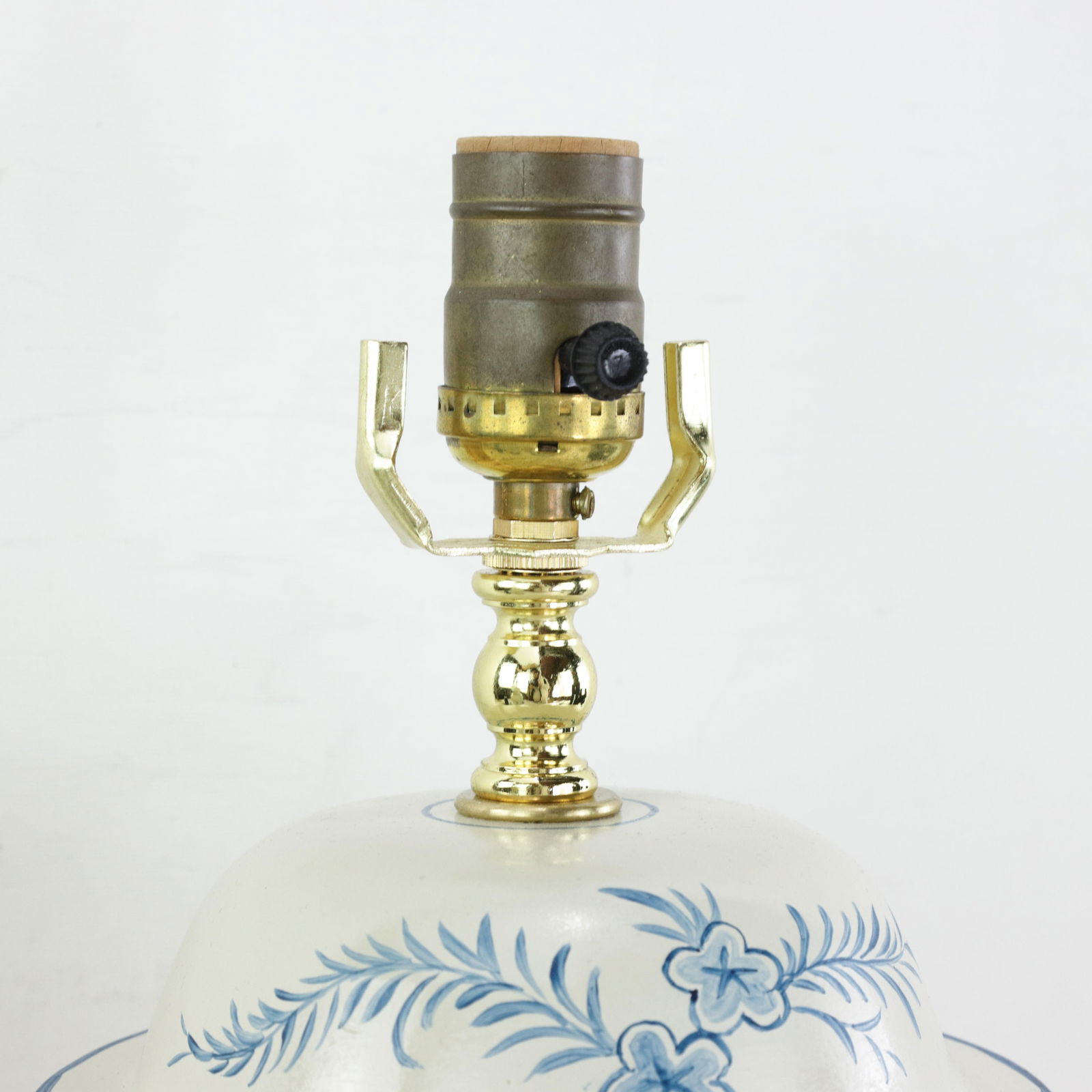 Pair of Vintage Hand Painted Blue and Cream Ceramic Ginger Jar Table Lamps With Deer and Floral Folk - 11