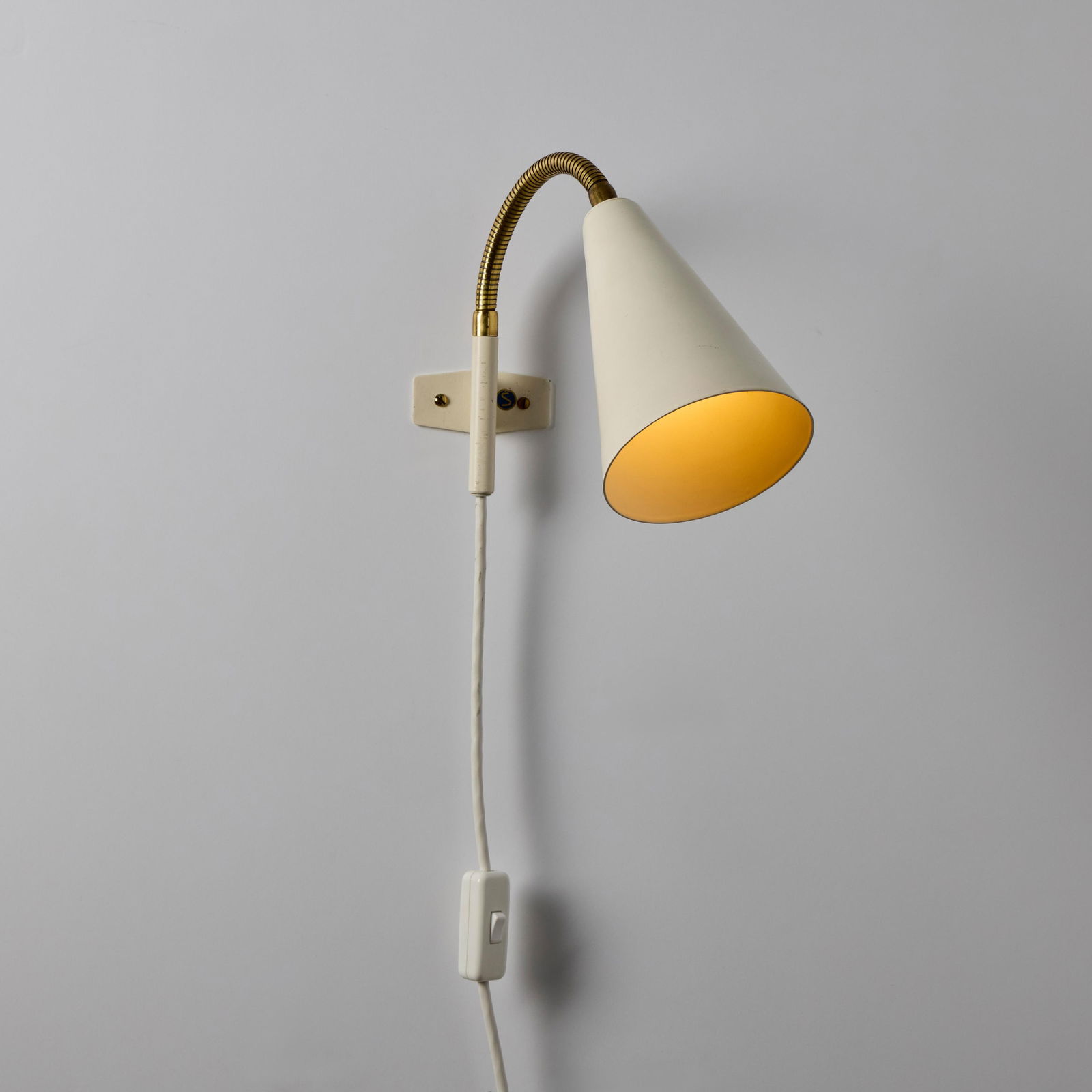 1960s Plug-in White Conical Brass & Metal Wall Lamps Attributed to Hans Agne Jakobsson - a Pair - 15