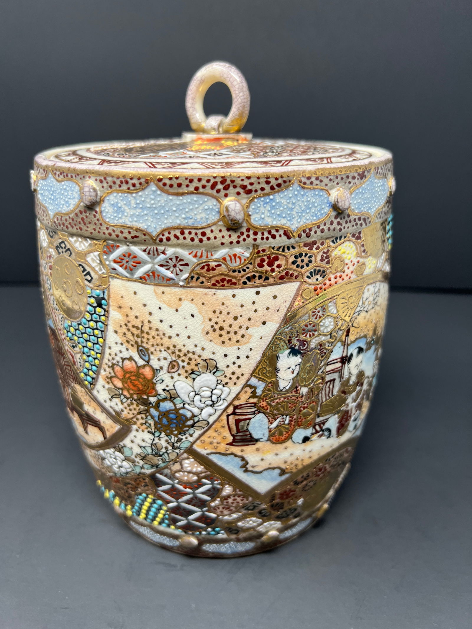 Antique Japanese Satsuma Lidded Biscuit Jar, Hand-Painted Gilt Moriage, Meiji c.1900 - 4