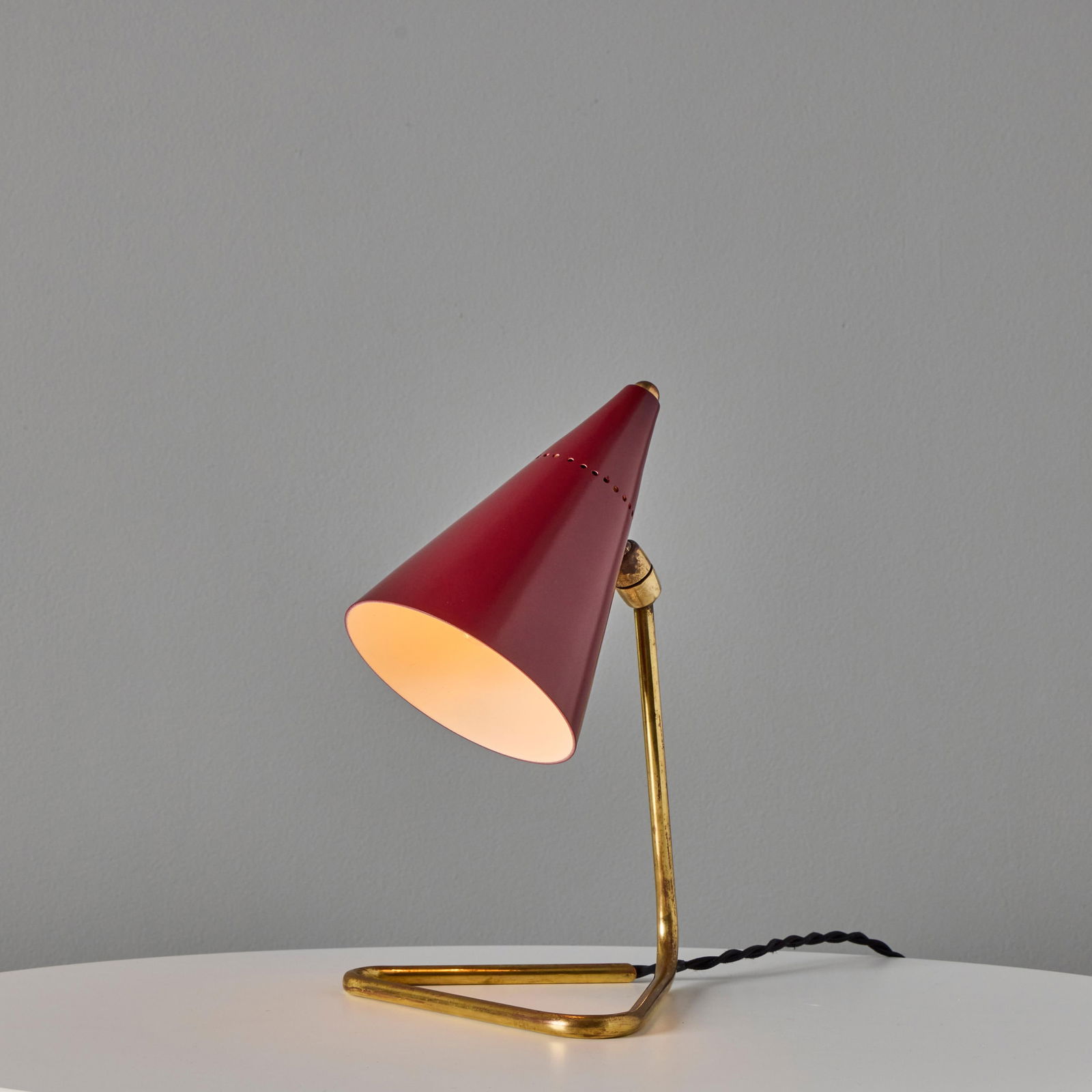 1950s Giuseppe Ostuni Red Conical Table Lamp for Oluce - 2