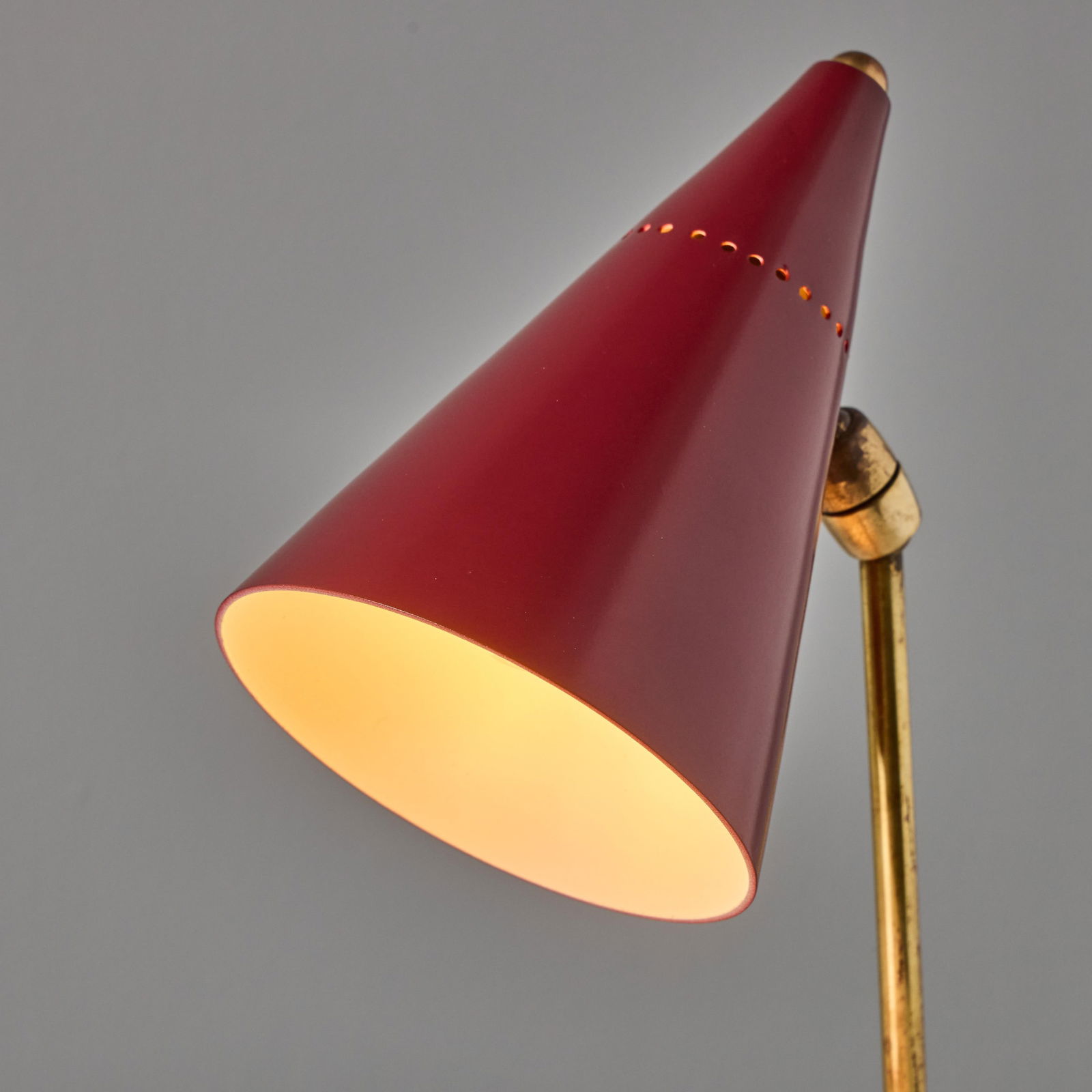 1950s Giuseppe Ostuni Red Conical Table Lamp for Oluce - 7