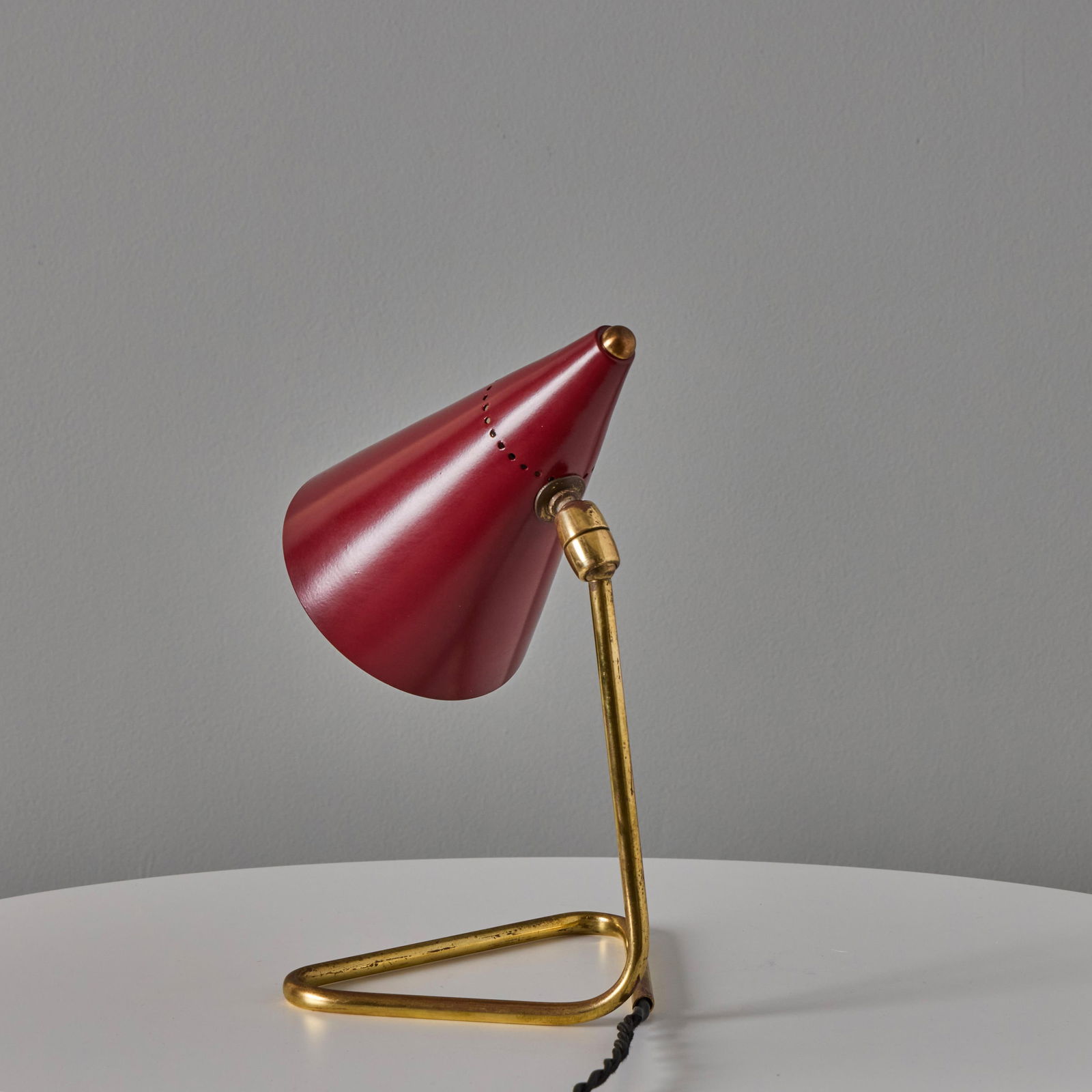 1950s Giuseppe Ostuni Red Conical Table Lamp for Oluce - 9
