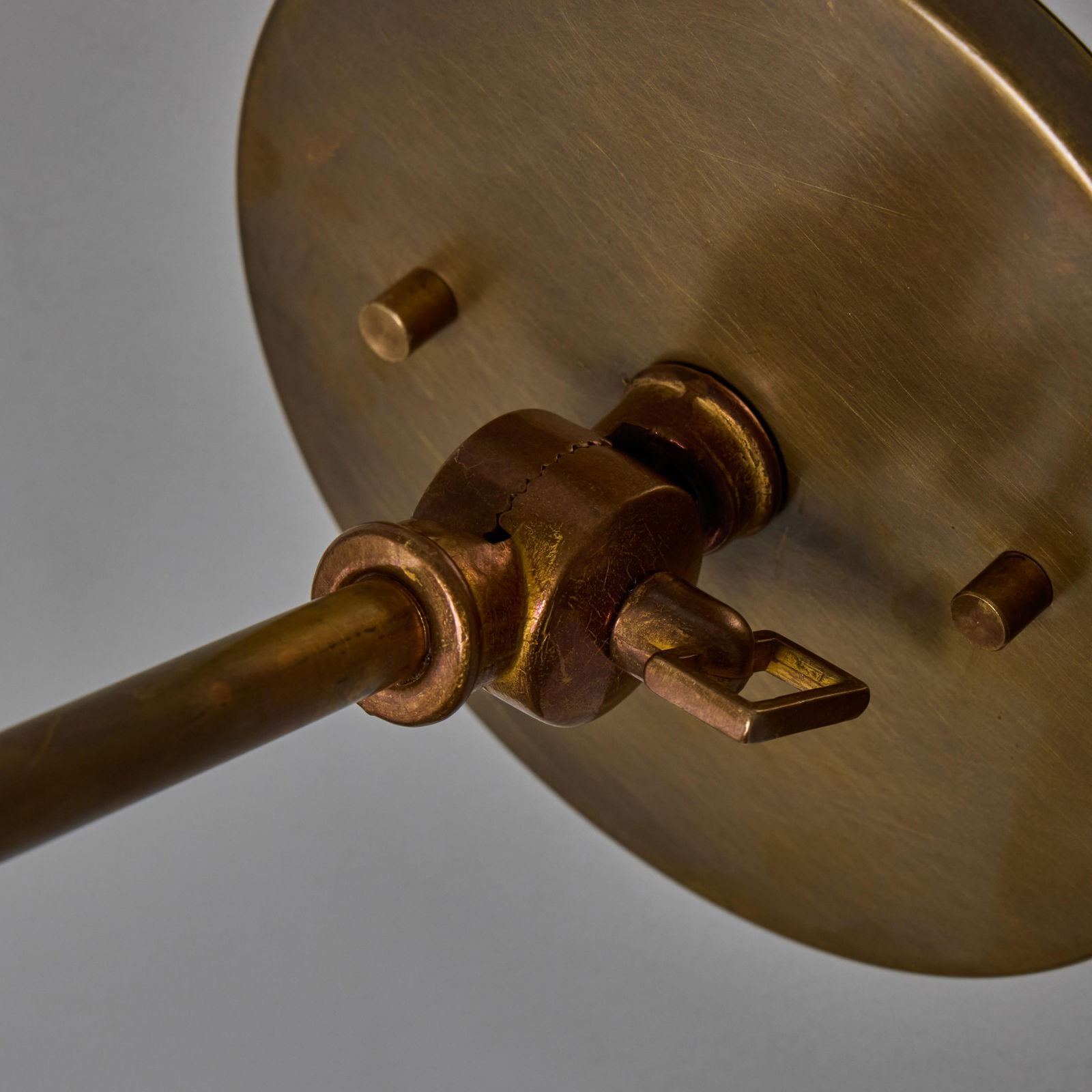 1960s Large Red and Grey Diabolo Articulating Wall Lamp Attributed to Pierre Guariche - 18