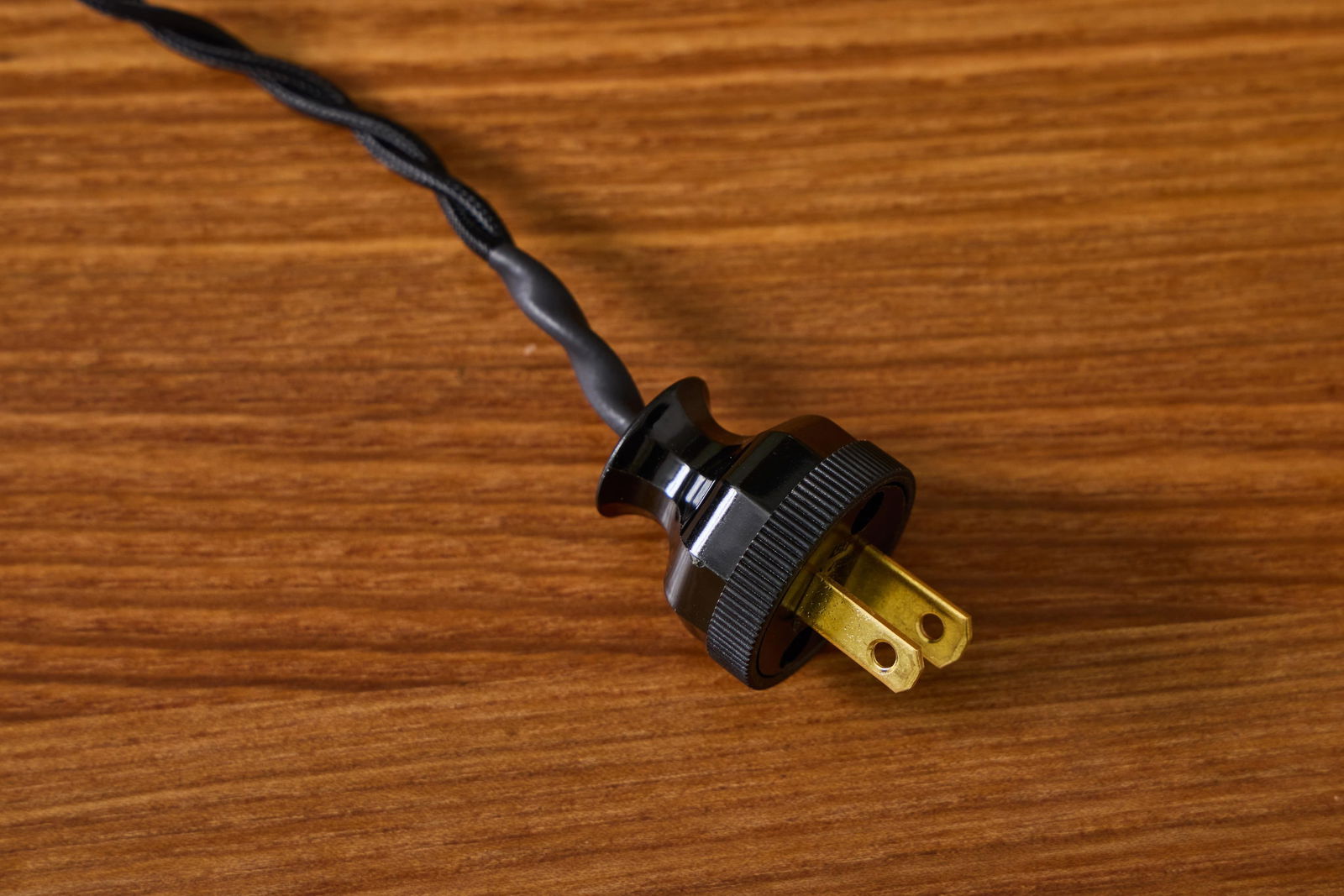 1940s Giovanni Michelucci Patinated Brass Adjustable Banker Lamp for Lariolux - 18