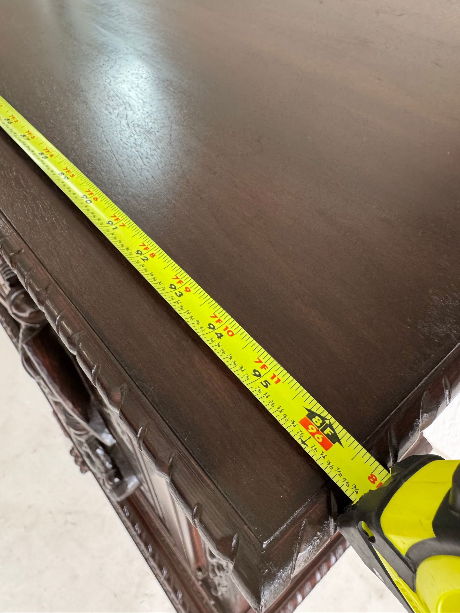 1950s Heavily Carved Spanish Style MCM Sideboard W/ All Keys - 10