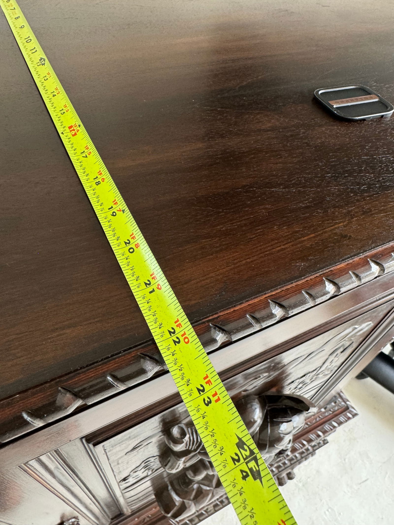 1950s Heavily Carved Spanish Style MCM Sideboard W/ All Keys - 11