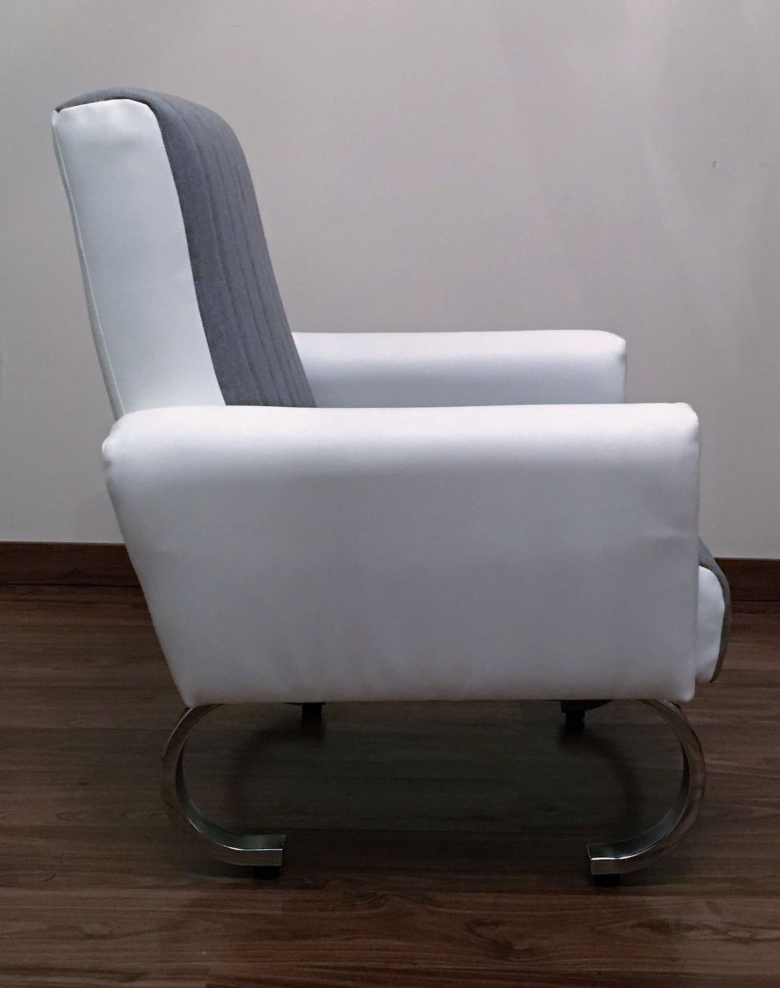 Mid-Century Exclusive Italian Armchairs With Curved Metal Base - a Pair - 3