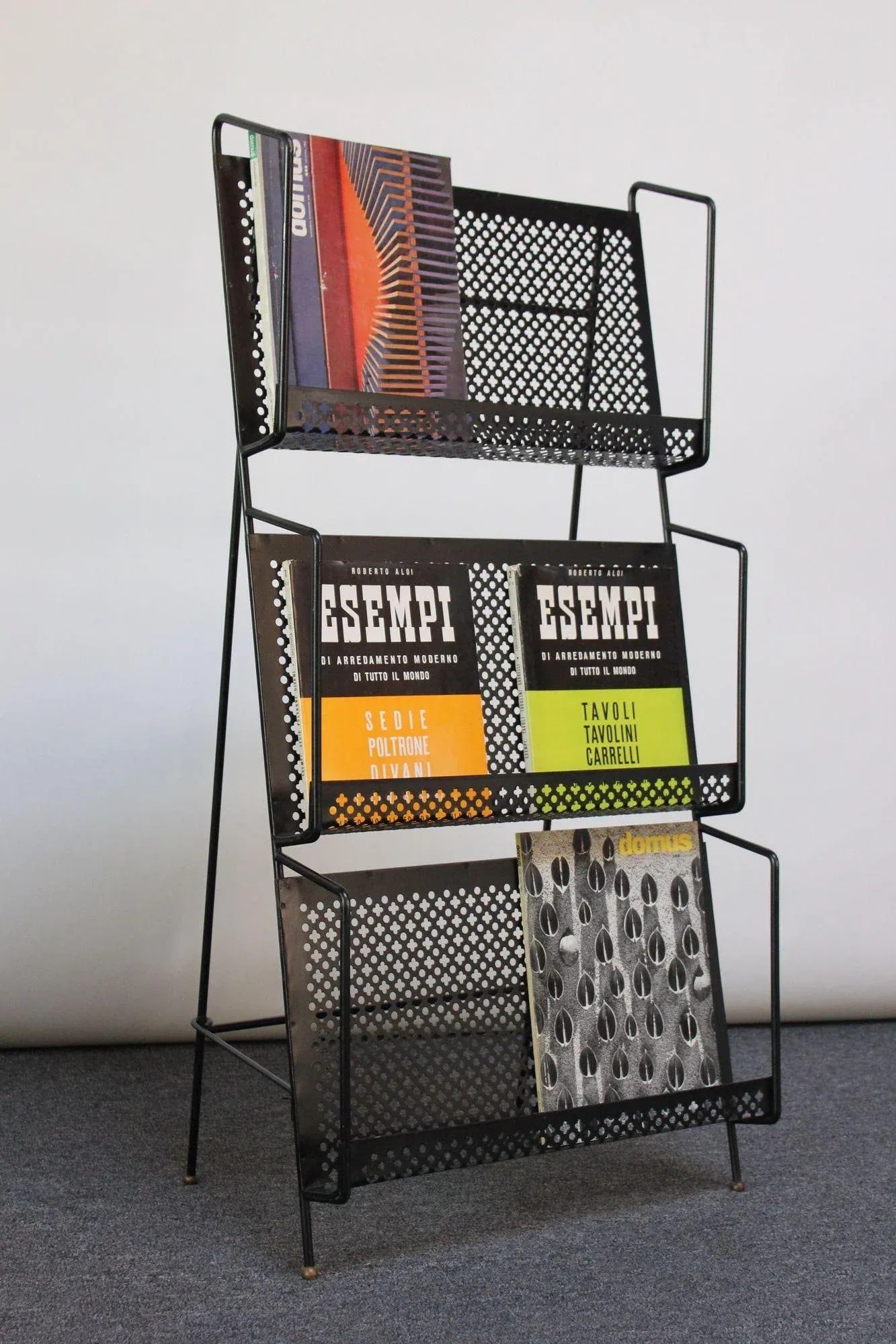 Large Mid-Century Modern Free-Standing Collapsable Metal Magazine Rack - 2