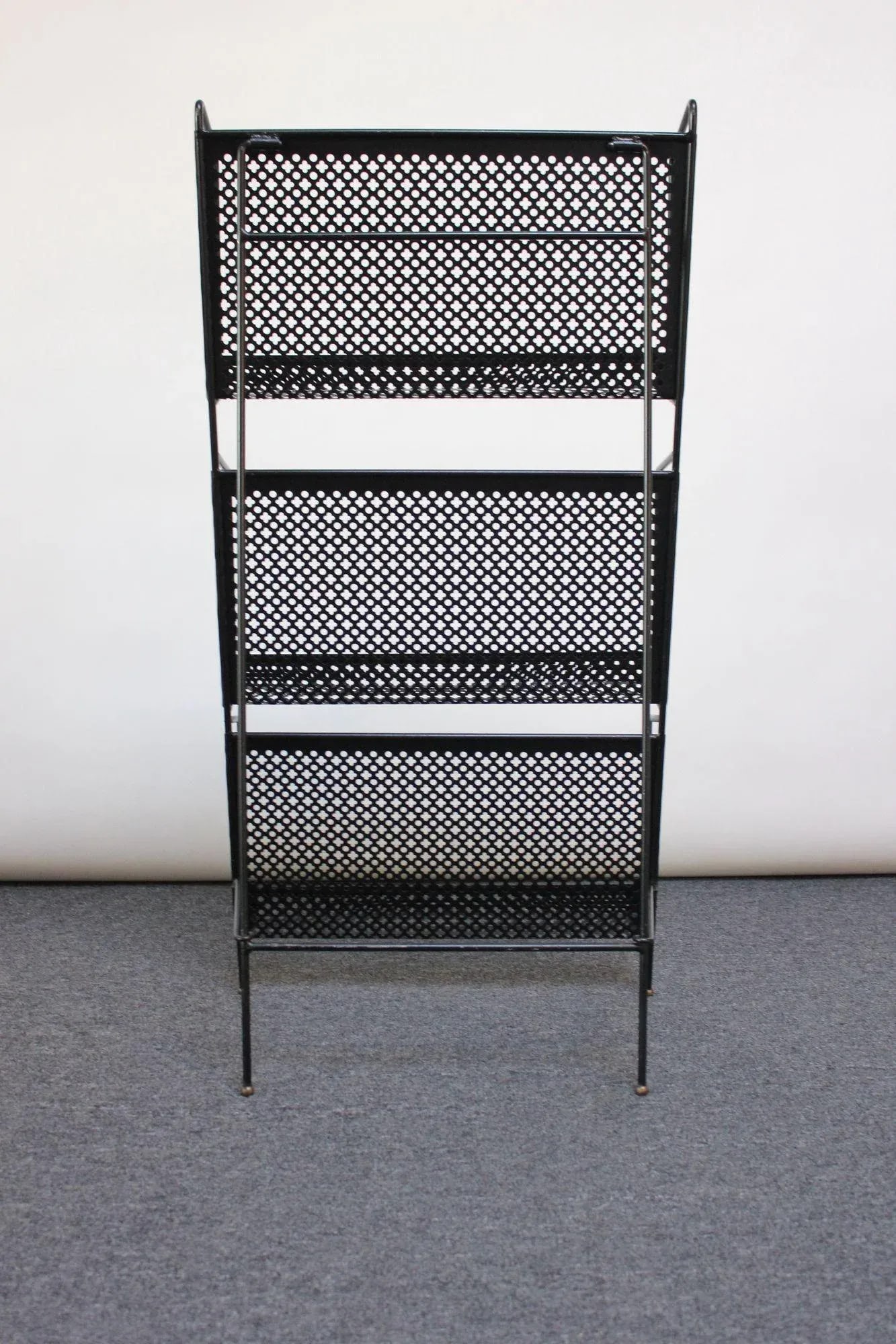 Large Mid-Century Modern Free-Standing Collapsable Metal Magazine Rack - 6