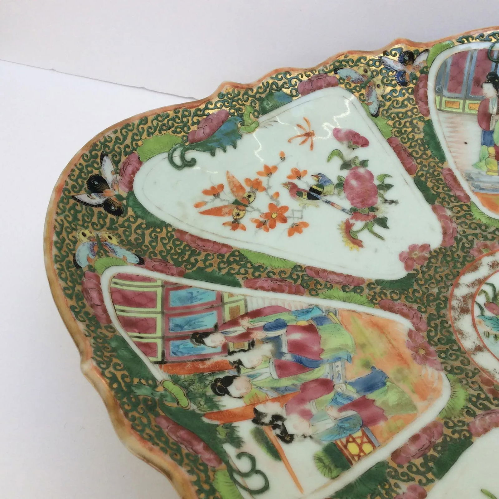 Chinese Export Famille Rose Serving Platter - 6