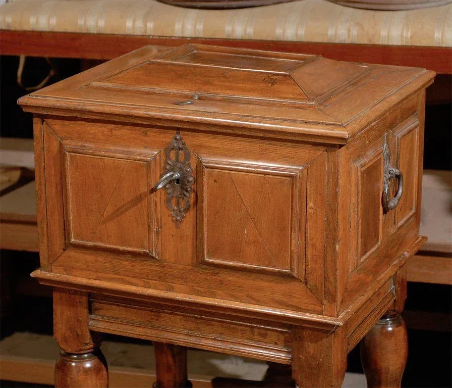 Swedish Period Baroque Early 18th Century Box on Stand - 5