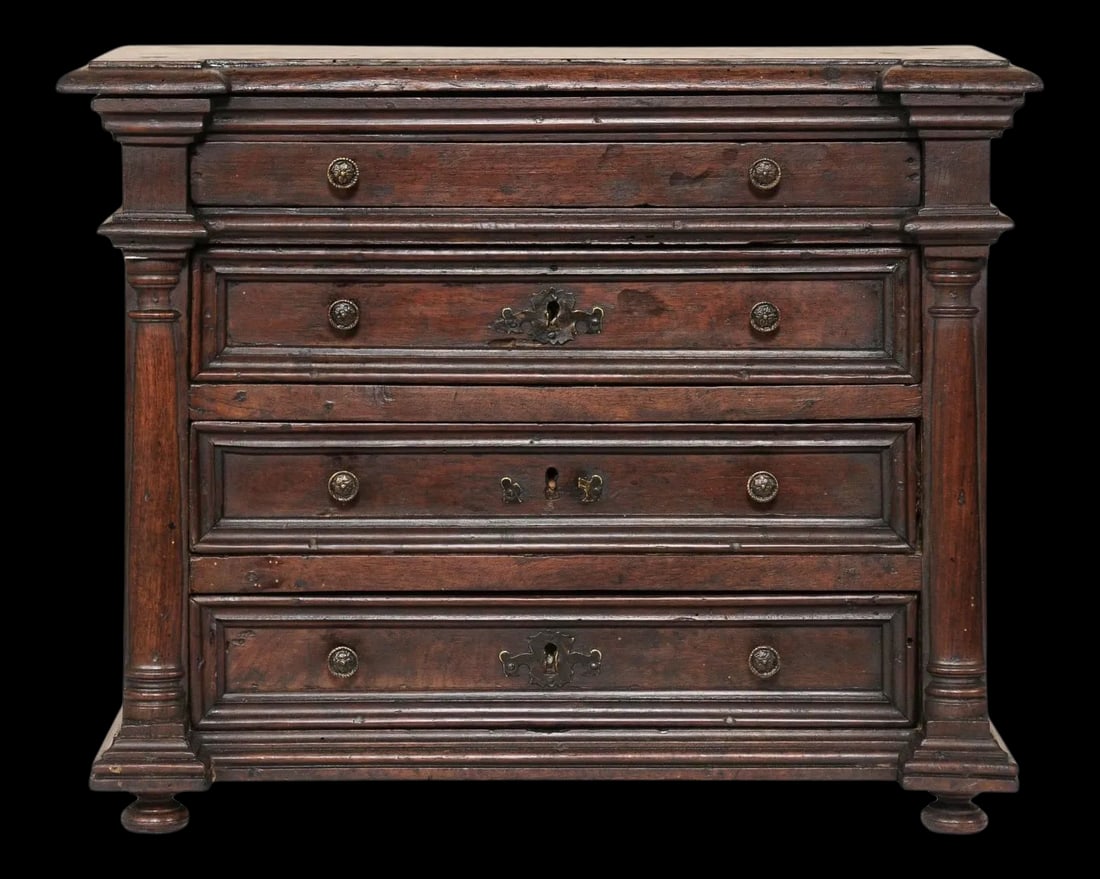 18th Century Italian Walnut Chest - 5