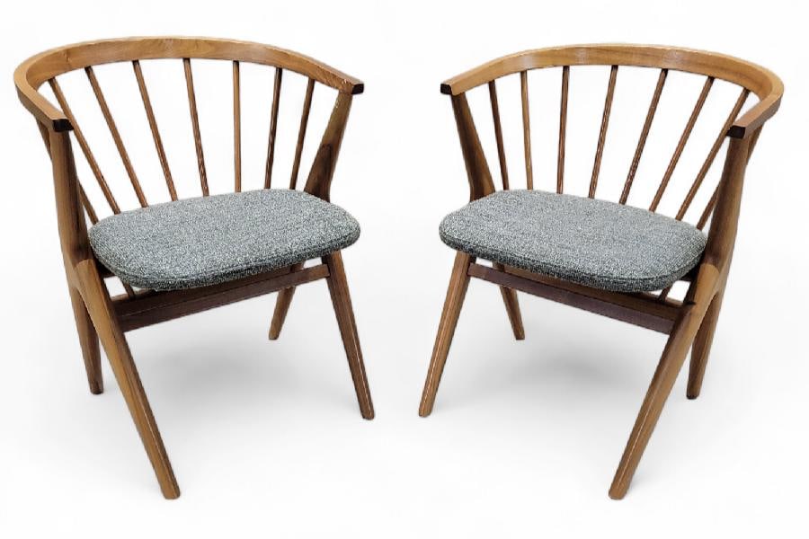 MCM Sibast M?bler No 8 Style Teak Captain Chairs - Pair (1 of 9)