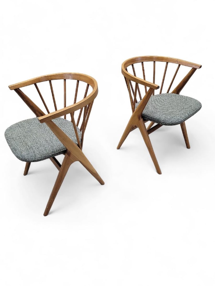MCM Sibast M?bler No 8 Style Teak Captain Chairs - Pair - 4