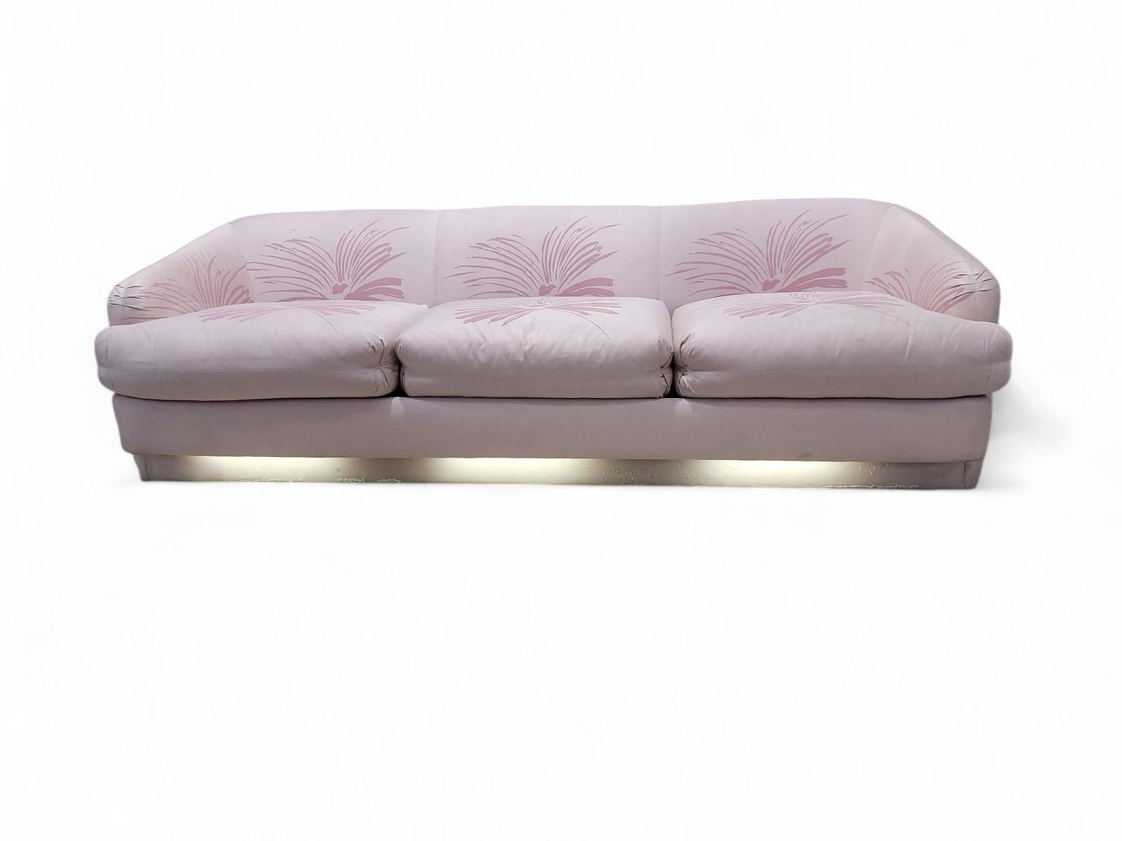 MCM Bellini Style Bottom Lit Sofa by Weiman: Title: MCM Bellini Style Bottom Lit Sofa by Weiman Description: Mid Century Modern Bellini Style 3 Seat Bottom Lit Sofa by Weiman for Reuholstery This curvilinear Bellini style vintage sofa made by Pr