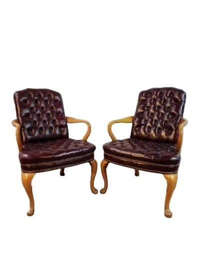 Vintage Traditional Georgian Style Tufted Burgundy Chairs - Pair: Title: Vintage Traditional Georgian Style Tufted Burgundy Chairs - Pair Description: Vintage Traditional Georgian Style Designed Tufted Burgundy Naugahyde Armchairs - Pair A classic pair of Georgian