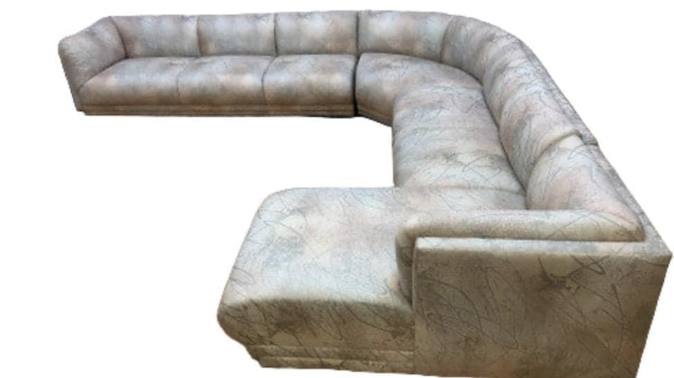 Duke Grande Suspension Pendant Chandelier: Title: Duke Grande Suspension Pendant Chandelier Description: Duke Grande Suspension Pendant Chandelier - Clear Fizz and Satin Nickel Finishes Hang this tapered shaped pendant chandelier in your