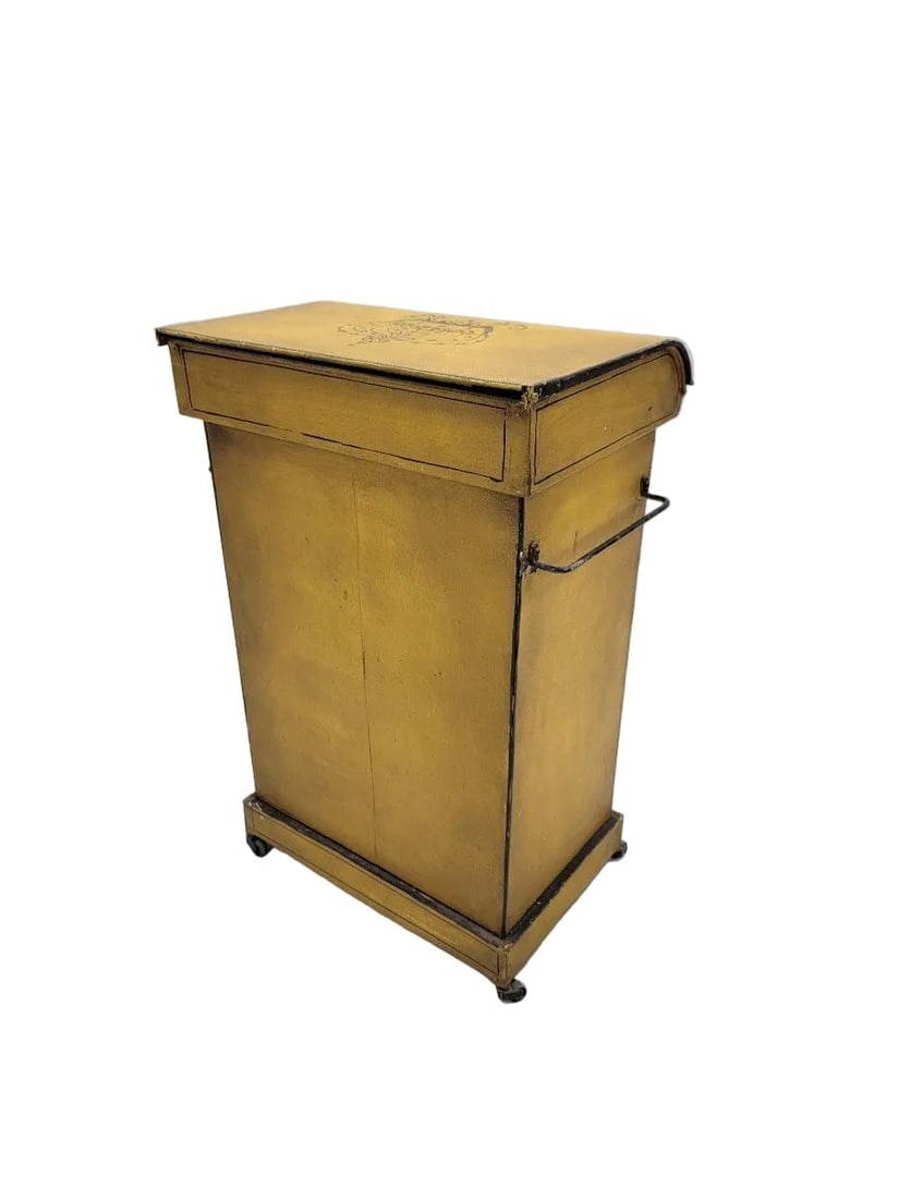 Antique Italian Yellow Metal Wash Stand - 9