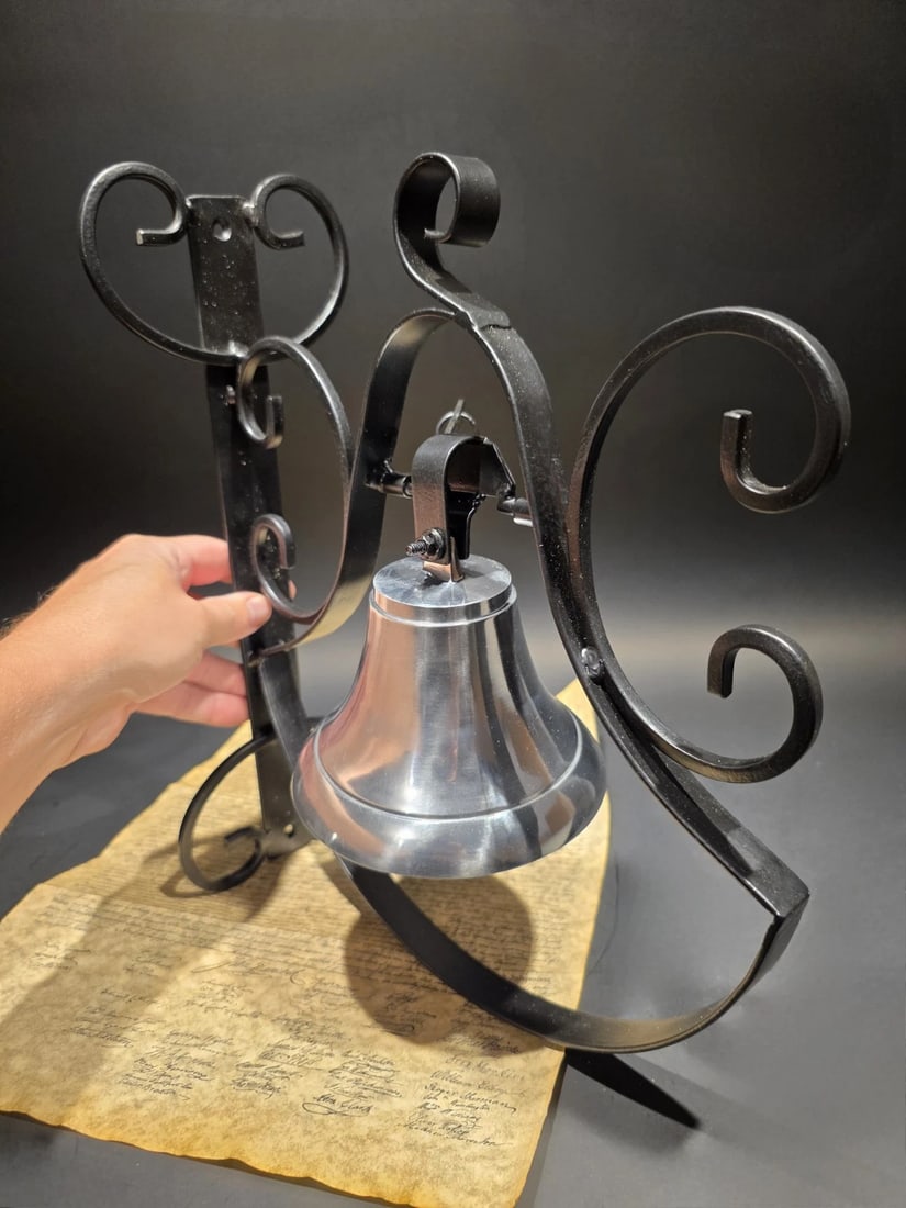 Wrought Iron Scrollwork Wall Mounted Garden/Home Bell - 4