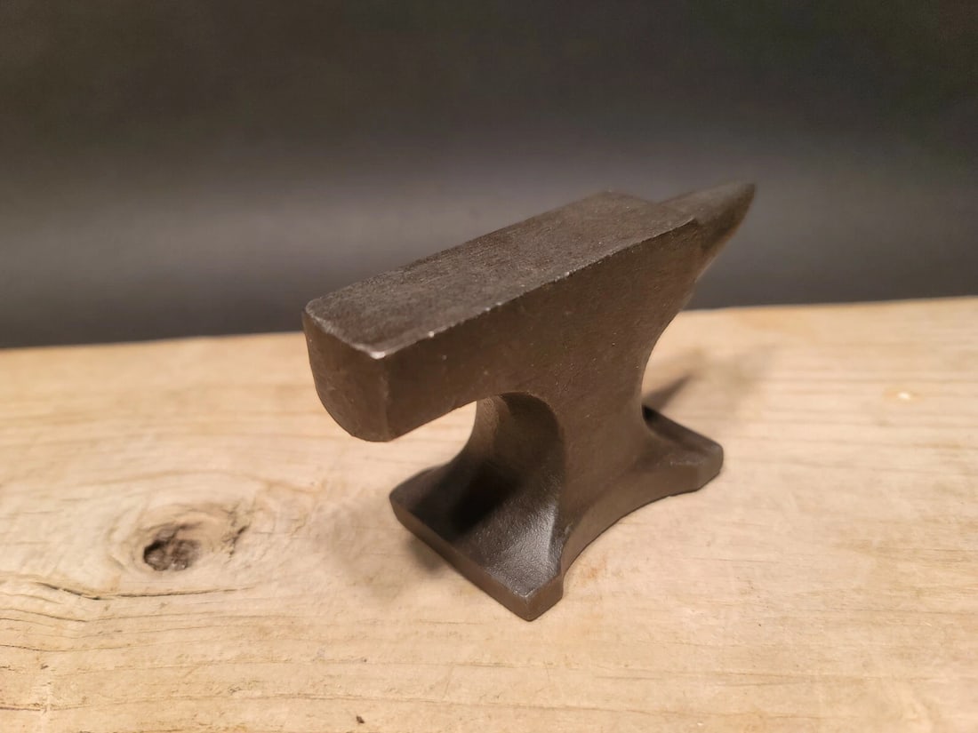 Cast Iron Ford Miniature Anvil - 4