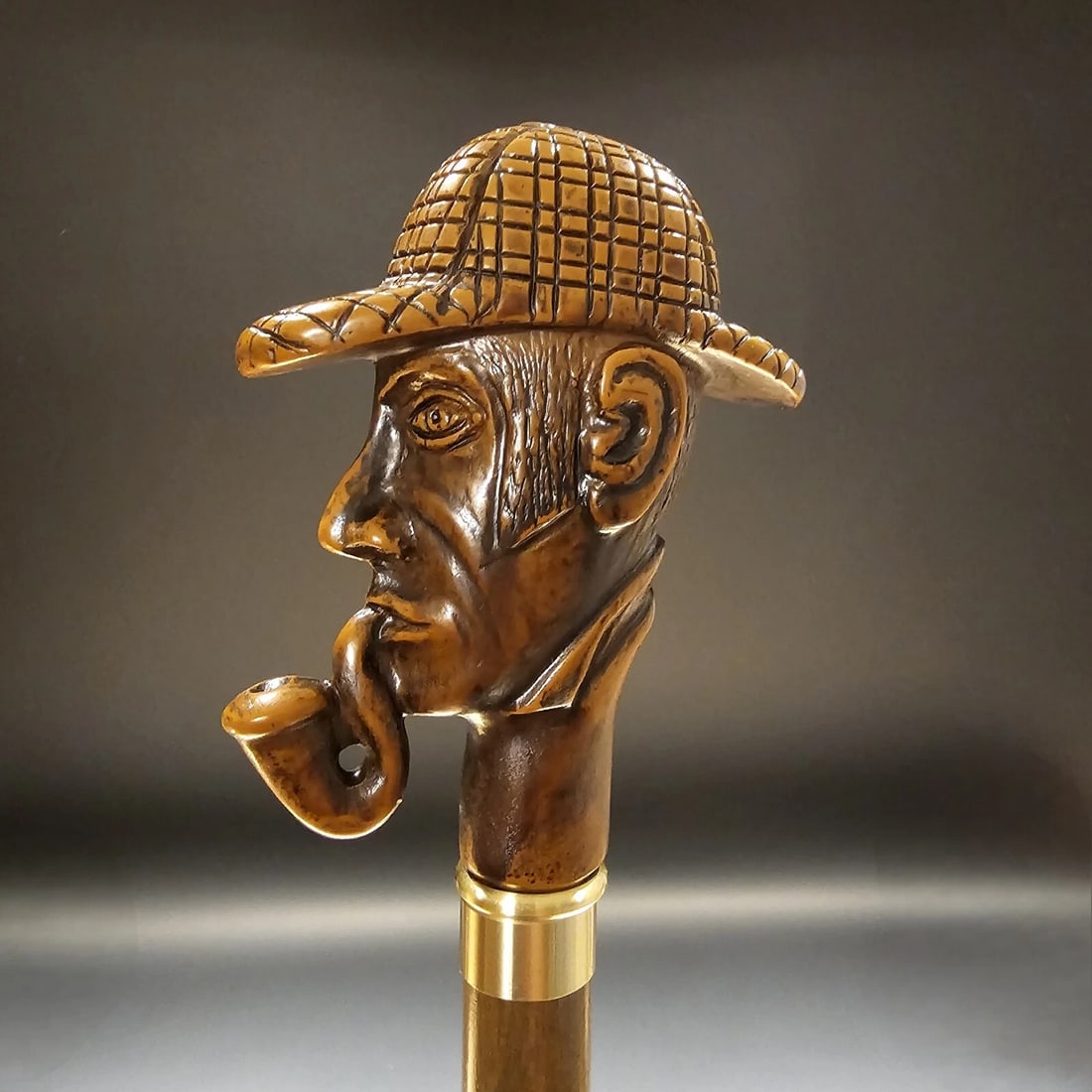 36" Antique Style Pipe Man Walking Stick Cane: Title:36" Antique Style Pipe Man Walking Stick CaneDescription:36" Long 3/4" shaft Introducing our beloved reproduction man smoking a pipe walking cane, originating from Italy. Crafted from robust