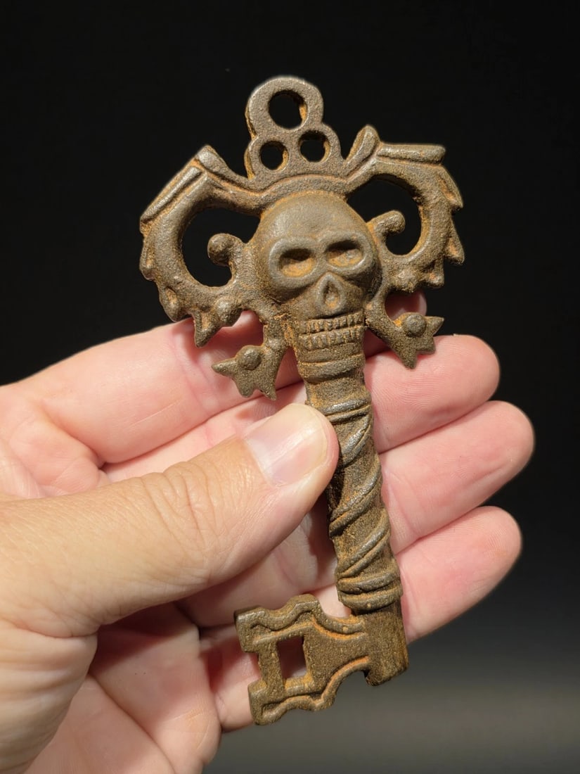4" Large Iron Skeleton Key - 3