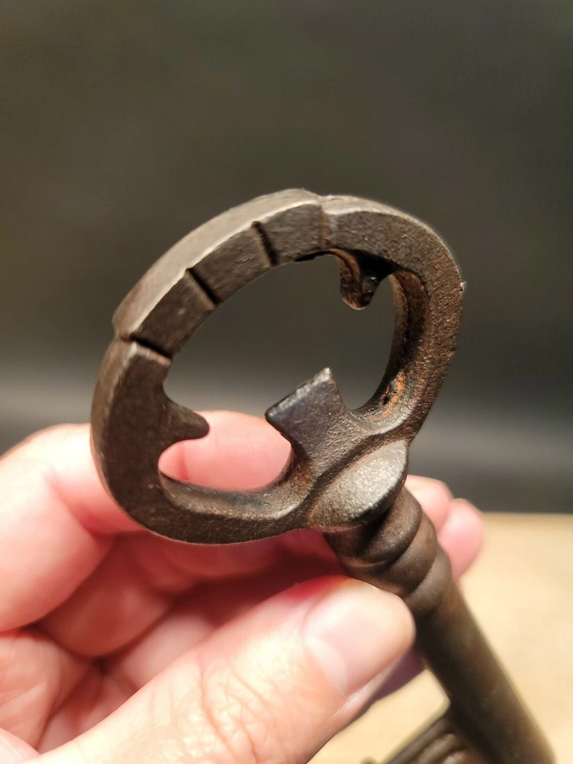 Cast Iron Large Skeleton Church Key - 7