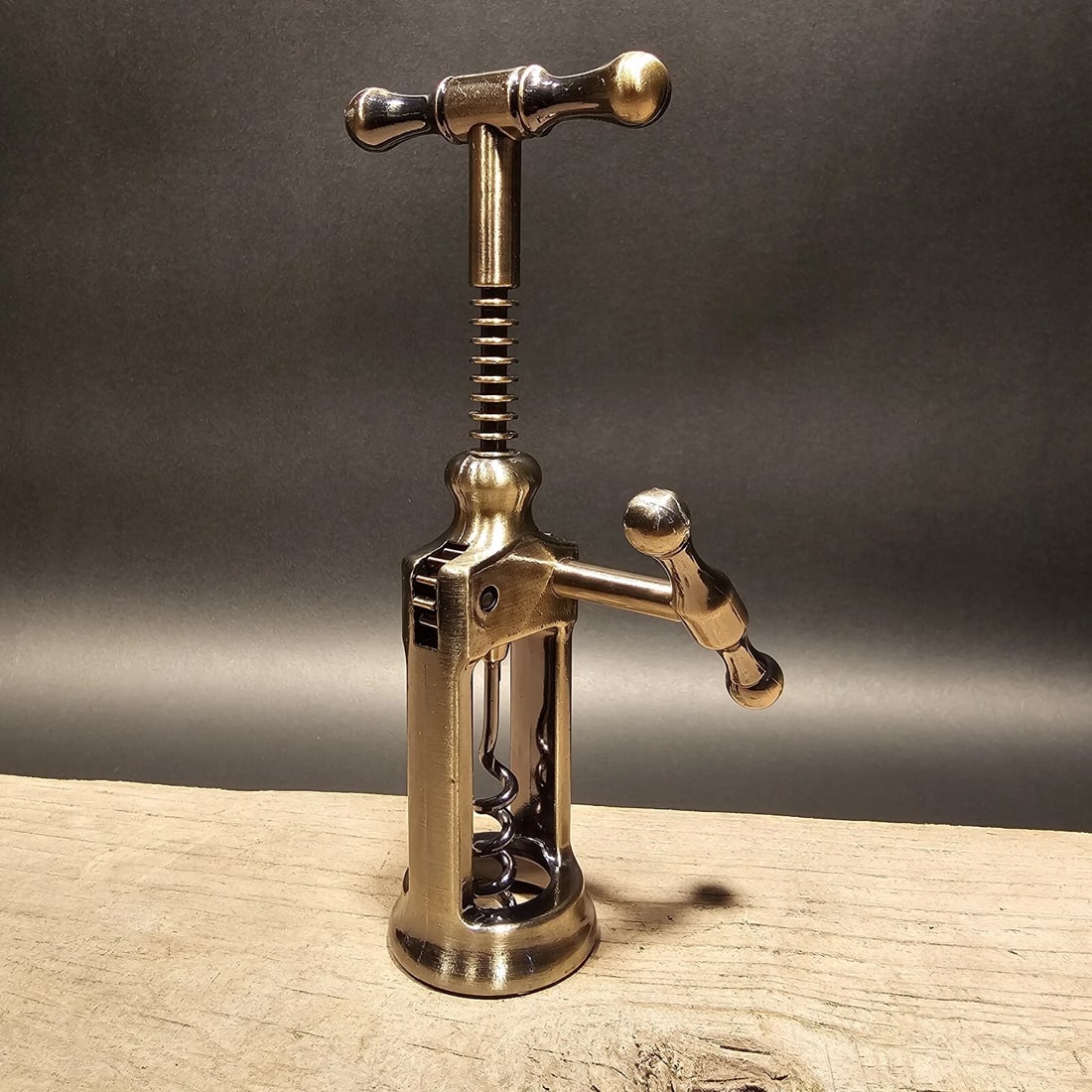 Rack & Pinion Kings Corkscrew Wine Bottle Opener: Title:Rack & Pinion Kings Corkscrew Wine Bottle OpenerDescription:Wonderful reproduction of an antique gadget. Incredibly easy to use, it's also fun to watch in action. Simply extend the worm/side