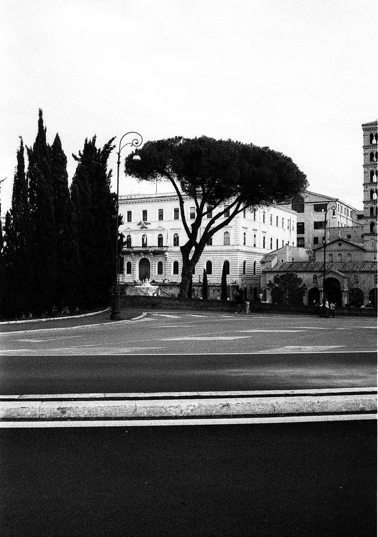 The Streets of Rome, Italy - Silver Gelatin: Title: The Streets of Rome, Italy - Silver Gelatin Description: Title: The Streets of Rome, Italy - Silver Gelatin Photograph - Limited Edition of 10Artist: Paul CooklinOrigin: United KingdomMedium: