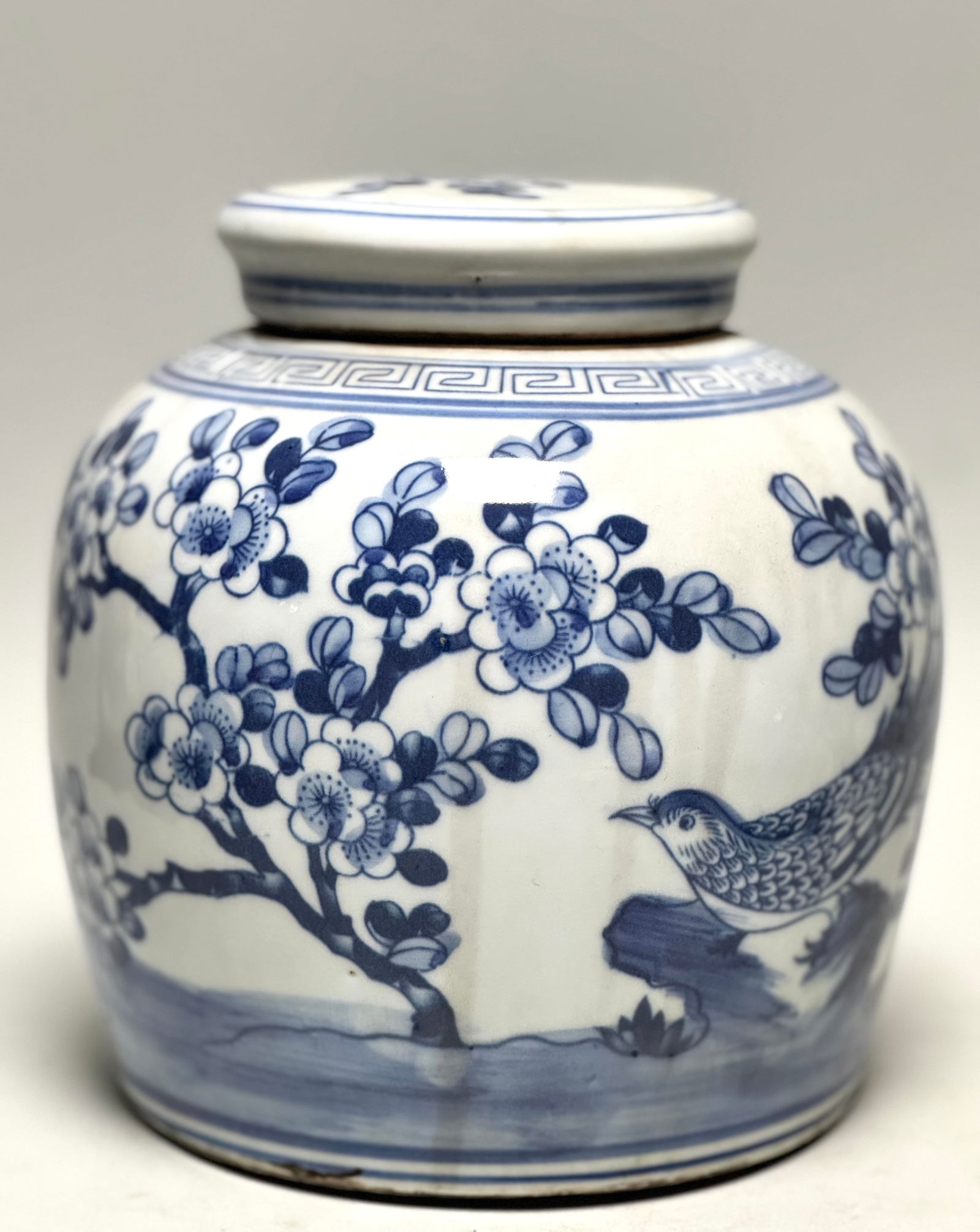 Chinese Porcelain ginger jar - 3