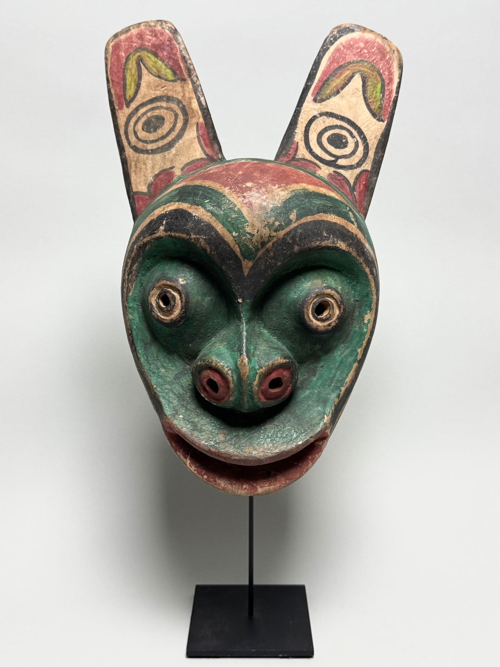 Inuit Eskimo Mask Alaska: Title: Inuit Eskimo Mask Alaska Description: In the Arctic regions of North America, called Inuit Nunangat, lives the Inuit people, related to the Yupit, Yupiks, from Alaska and Siberia. The Yupik