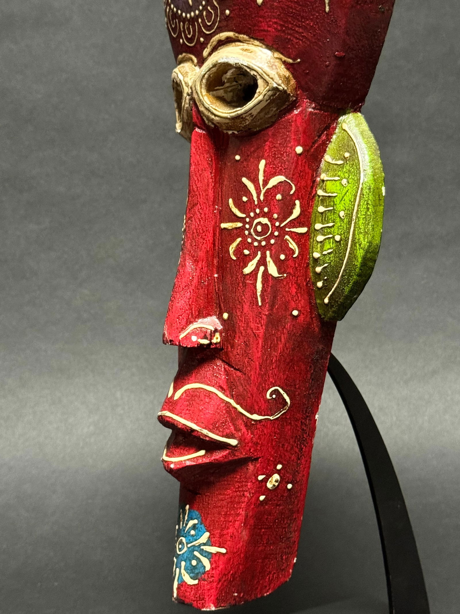 Indian Handicrafts Tribal Art Hand-Carved & Painted Wooden Mask - 8