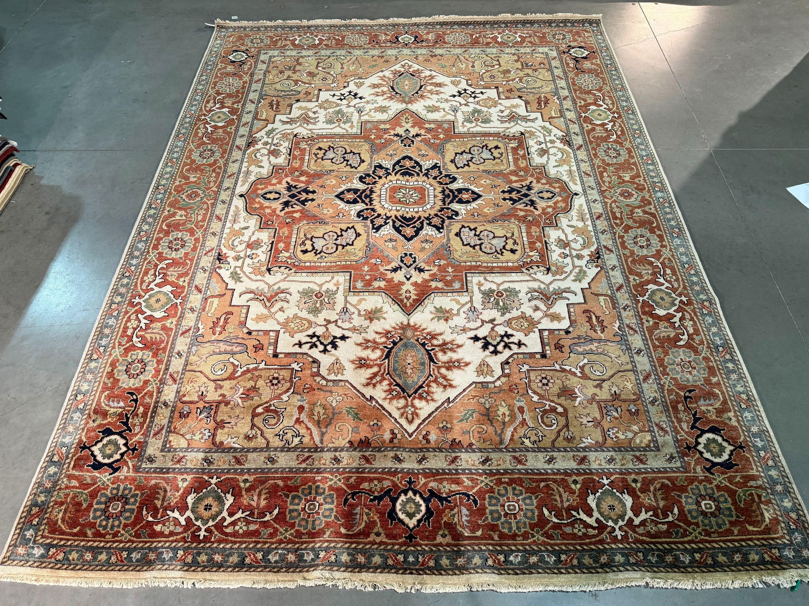 Magnificent Serapi Design Rug 9x12: Title:Magnificent Serapi Design Rug 9x12Description:9x12 Traditional-medallion "Serapi" design rug made of super quality 100% natural wool and veggie dye , Ivory , rust sage and multi colors