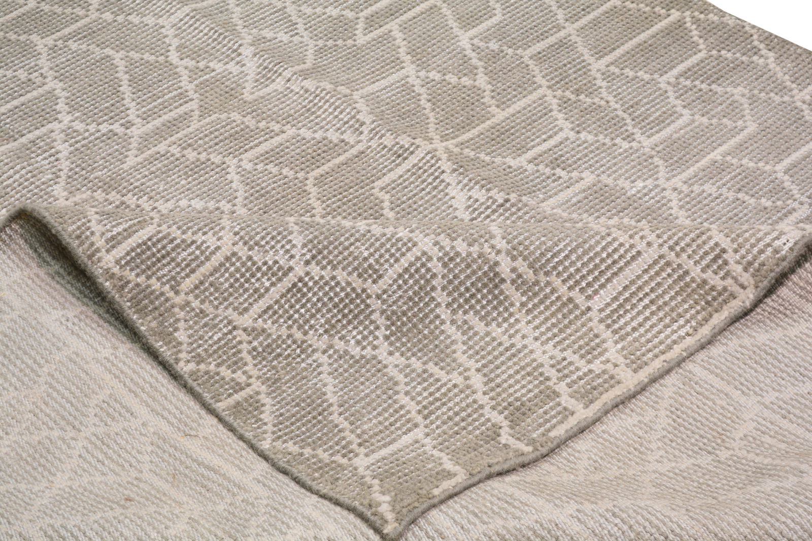 INDIAN HAND KNOTTED WOOL/BAMBOO RUG - 6