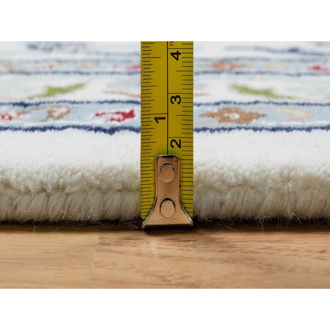 White Nain with All Over Flower Design Wool and Silk Hand Knotted Rug - 10