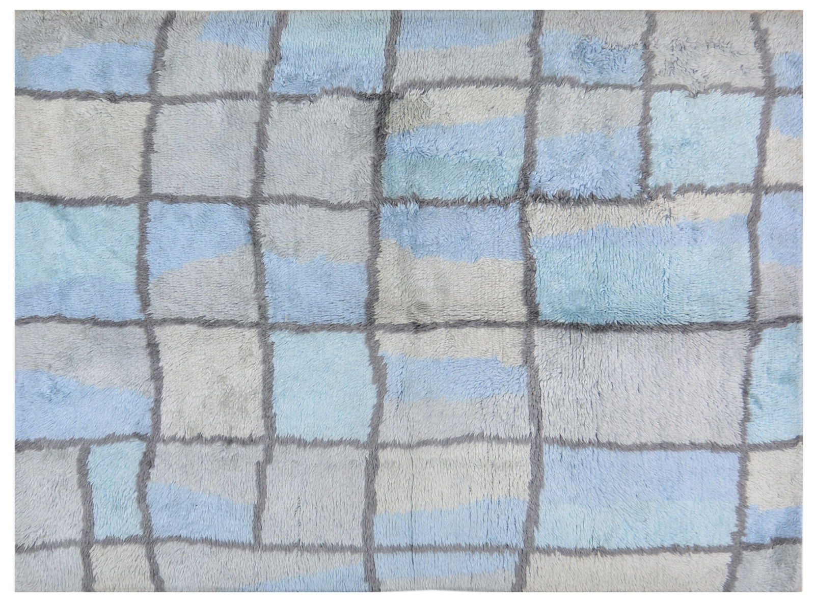 INDIAN HAND KNOTTED WOOL RUG: Title: INDIAN HAND KNOTTED WOOL RUGSize: 6X9Age: NEWOrigin: INDIANStyle: MOROCCAN STYLEMaterial: WOOLCare: PROFESSIONALStructure: HAND KNOTTEDDesign: MOROCCAN Reserve: $650.00 Shipping:Domestic: