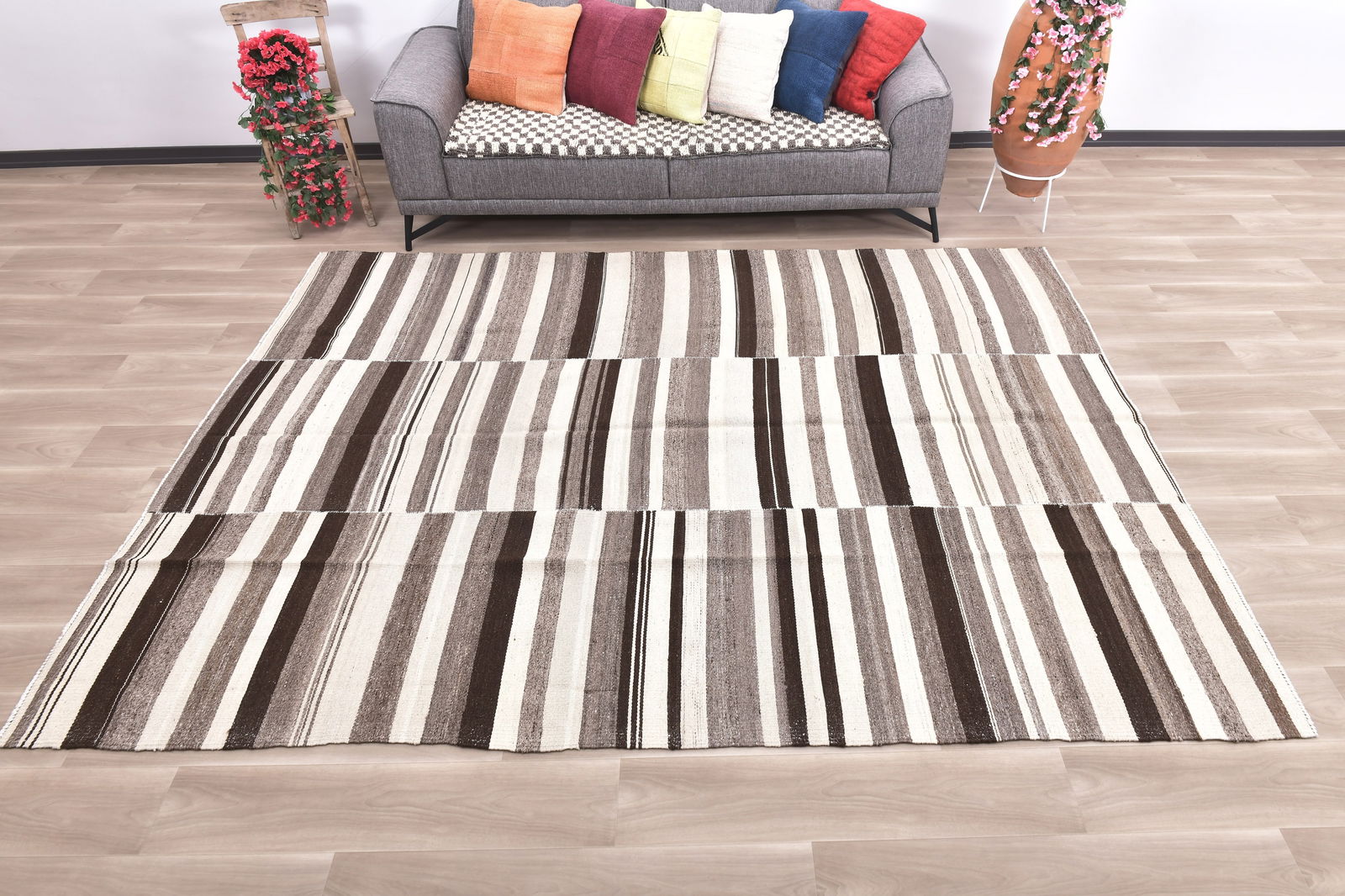 7'5'' x 10'0'' Turkish Handmade Kilim Rug - 34758: Title: 7'5'' x 10'0'' Turkish Handmade Kilim Rug - 34758 Description:7'5'' x 10'0'' Turkish Handmade Kilim Rug - 34758 Origin:Turkiye Date/Period:1960-90 Materials:Wool,Cotton Dimension:7'5''x10'0'' f