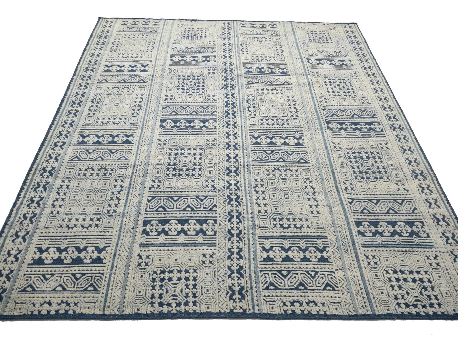 Cream Geometric 8X10 Modern Oriental Rug: Title: Cream Geometric 8X10 Modern Oriental RugDescription:Hand Knotted 8X10 Cream oriental rug made with vegetable dyes (fine wool pile and cotton foundation), superior knot count, and alluring