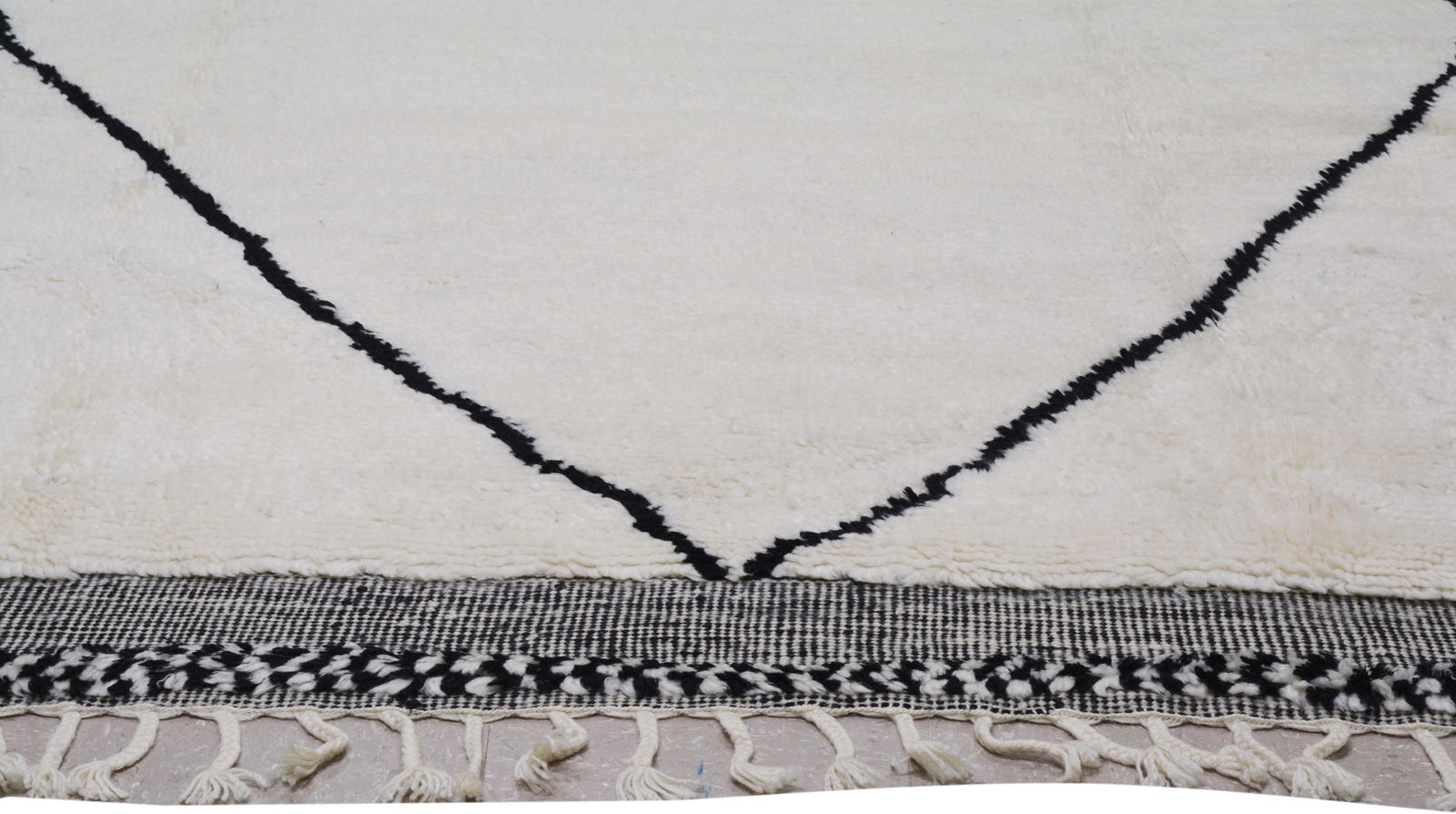 MOROCCAN HAND KNOTTED WOOL RUG - 4