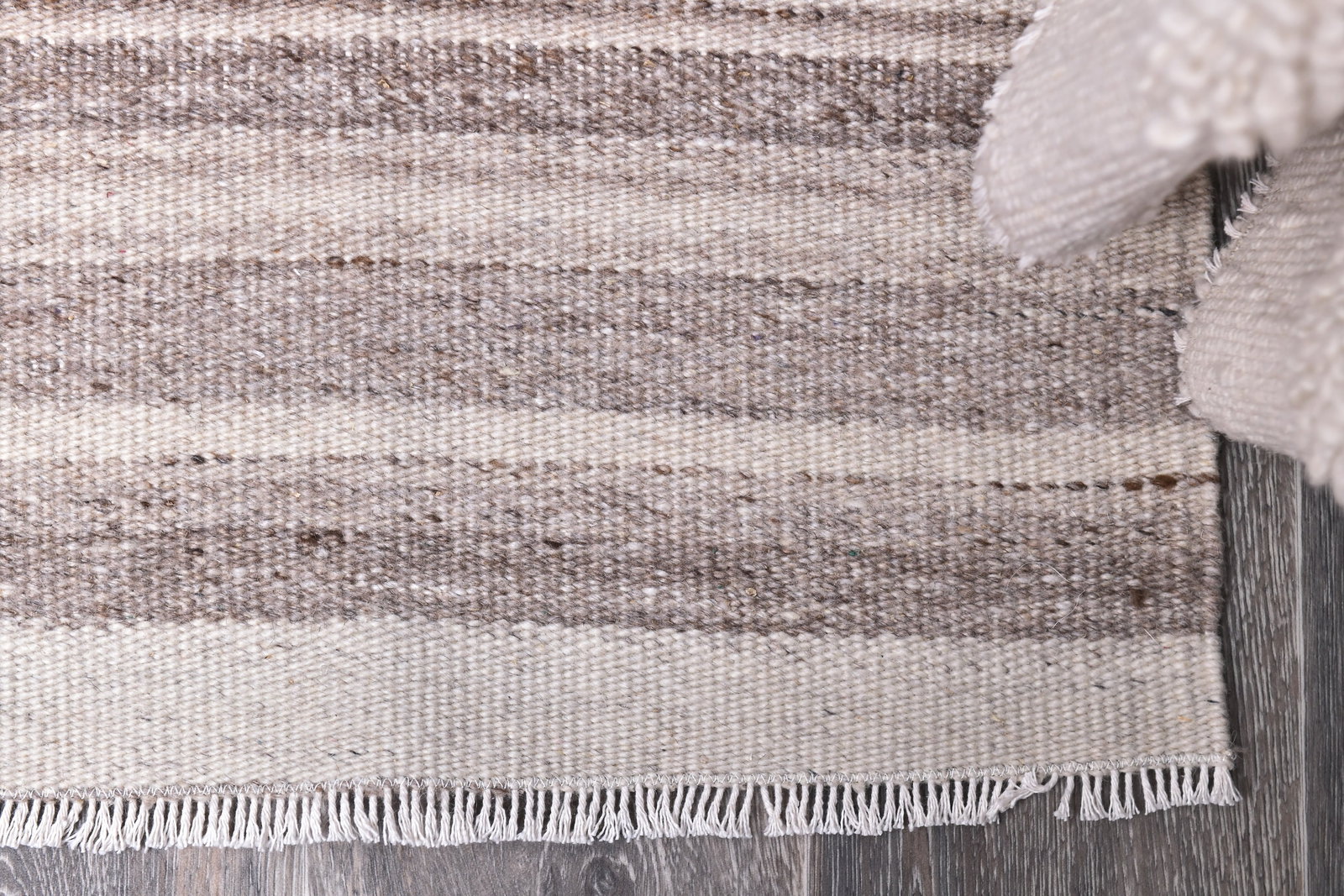 2'5'' x 5'11'' Turkish Handmade Kilim Rug - 245088 - 9