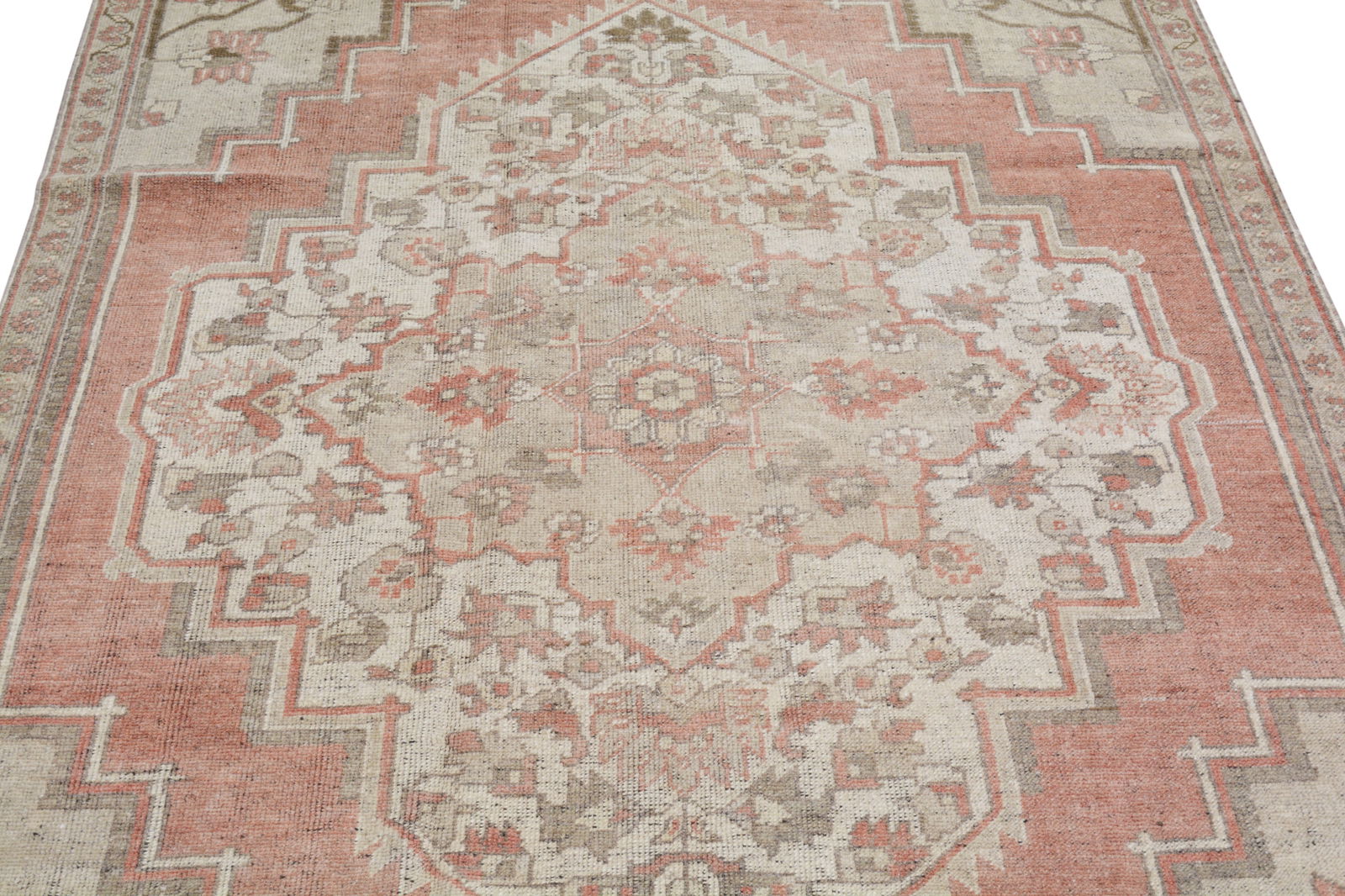 TURKISH HAND KNOTTED WOOL RUG - 3