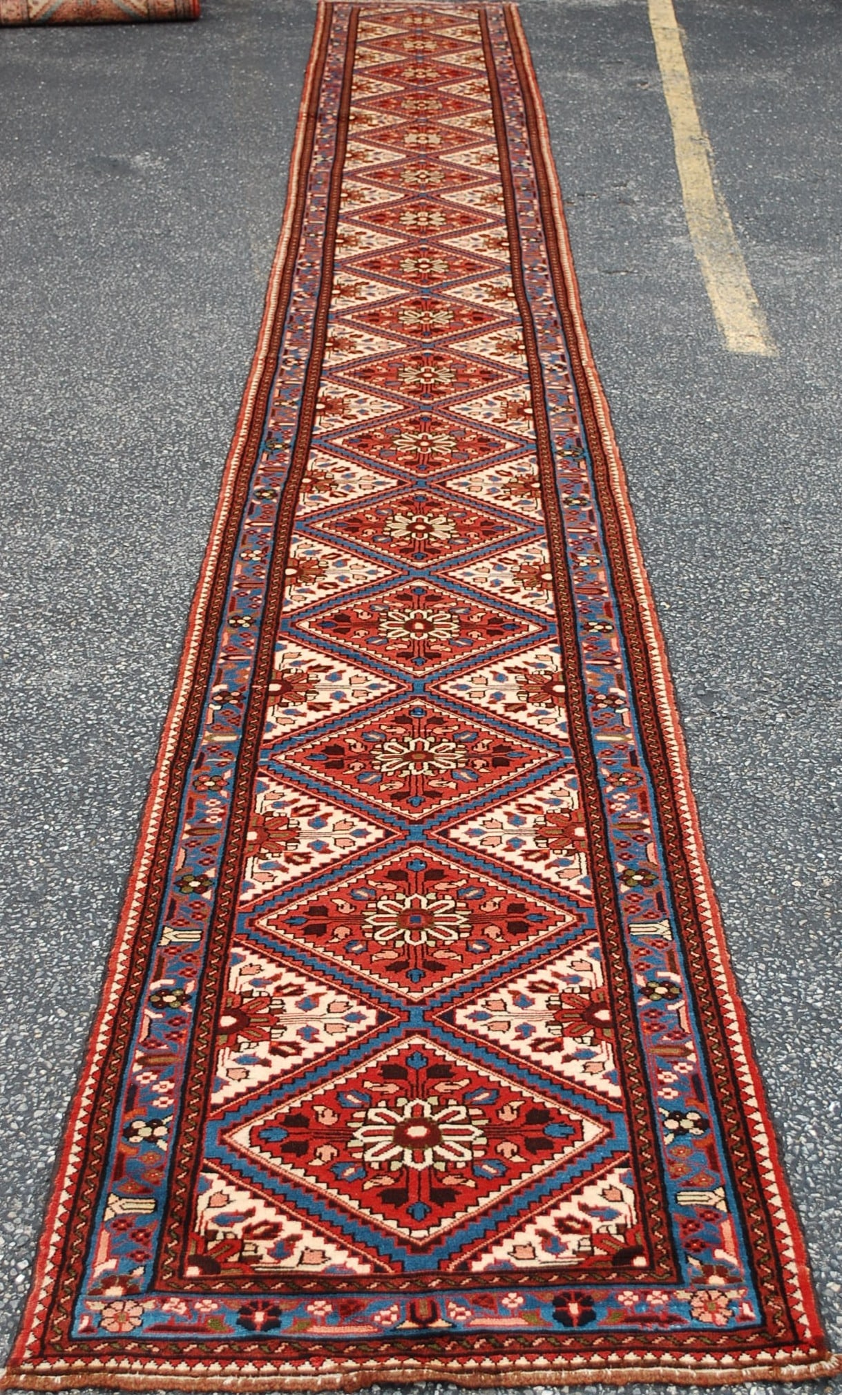 PERSIAN MALAYEER RUNNER 2.6X23.7: Title:PERSIAN MALAYEER RUNNER 2.6X23.7 Description: ONE OF A KIND VERY RARE SIZE FINE AUTHENTIC HANDKNOTTED PERSIAN-LILIHAN MALAYEER RUNNER ORIENTAL RUG with AMAZING COLOR COMBINATIONS.........all Nat