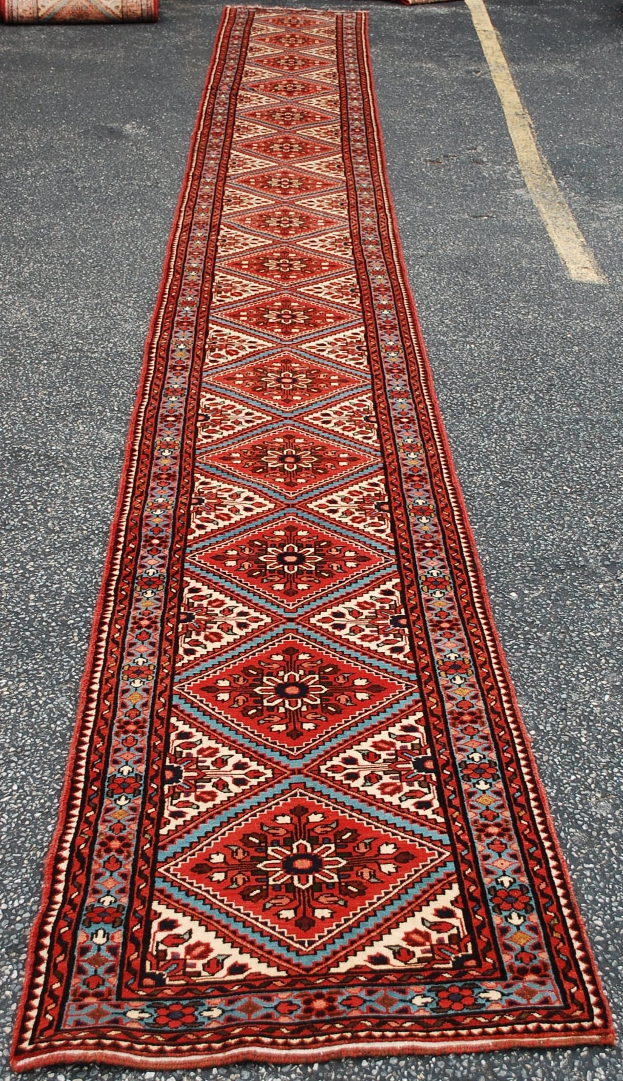 PERSIAN MALAYEER RUNNER 2.7 X 23: Title: PERSIAN MALAYEER RUNNER 2.7 X 23 Description: ONE OF A KIND VERY RARE SIZE FINE P-LILIHAN MALAYEER RUNNER ORIENTAL RUG with AMAZING COLOR COMBINATIONS.........all Natural vegetable dye wool wov