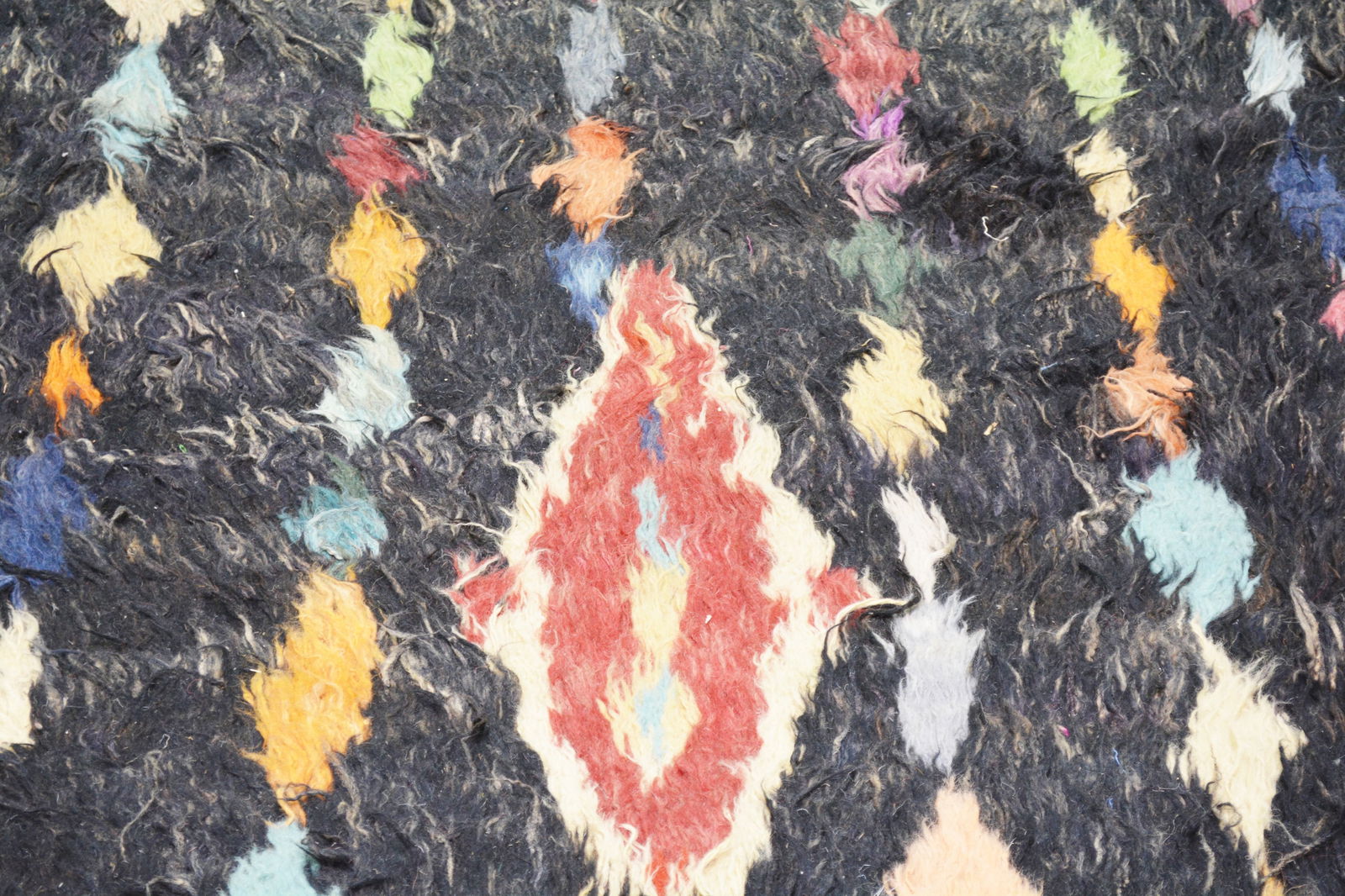 MOROCCAN HAND KNOTTED WOOL RUG - 3