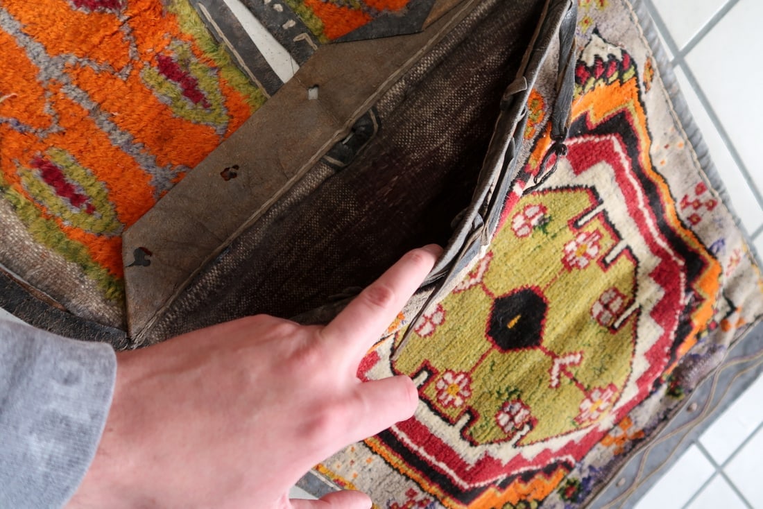 Handmade Vintage Persian Afshar Saddle Bag 1.3' x 4.1' (42cm x 127cm), 1940s - 8